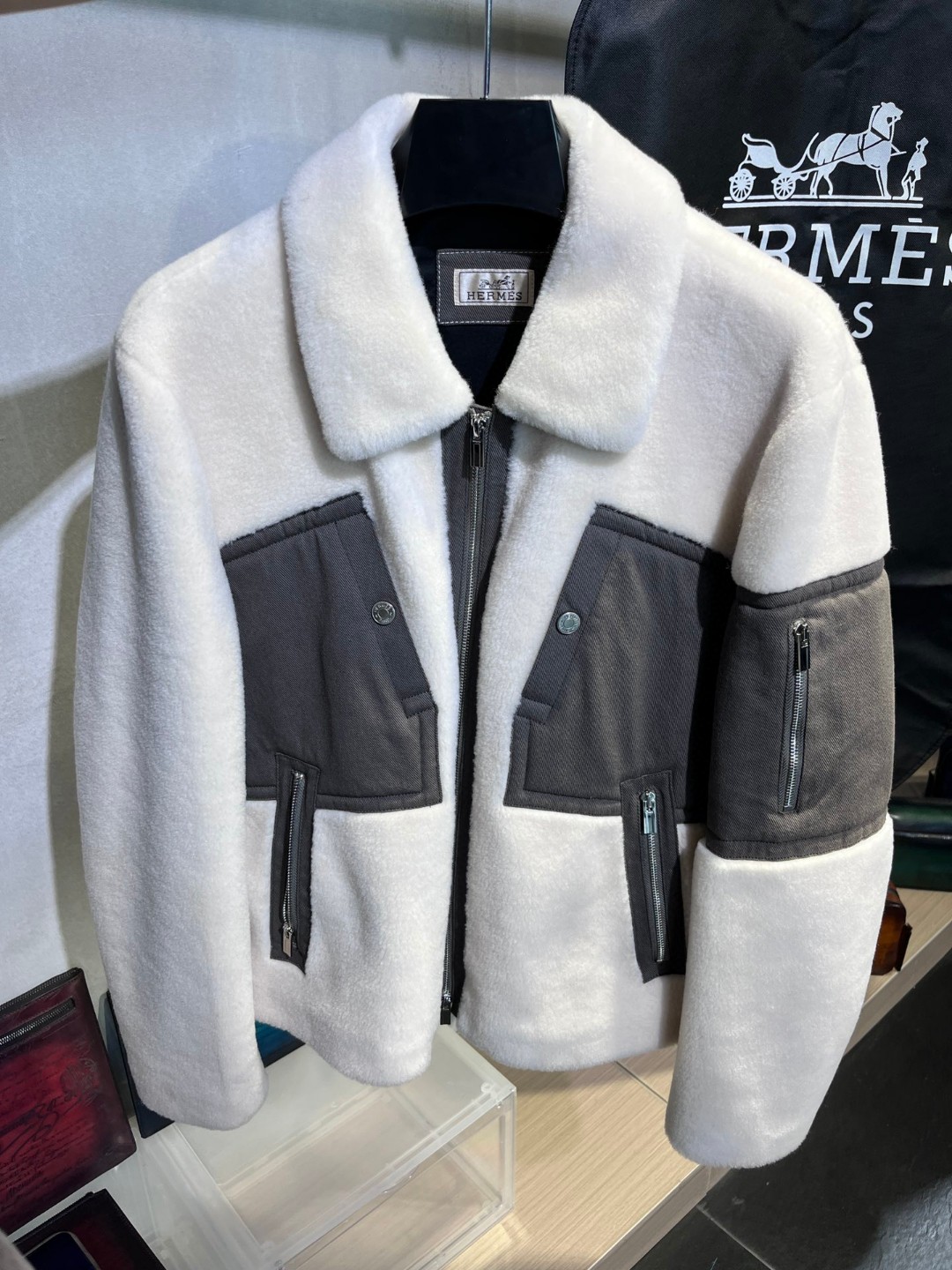 HERMES 爱马仕 羊剪绒拼接拉链外套 夹克 长袖 保暖 米白色