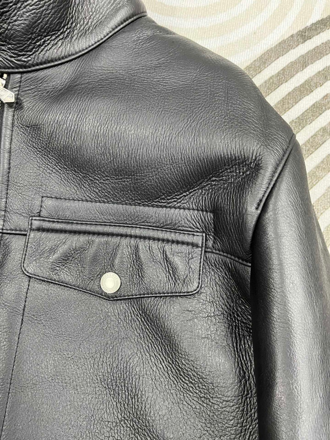 HERMES 爱马仕 皮毛一体拉链外套 夹克 皮衣 长袖 保暖 黑色 