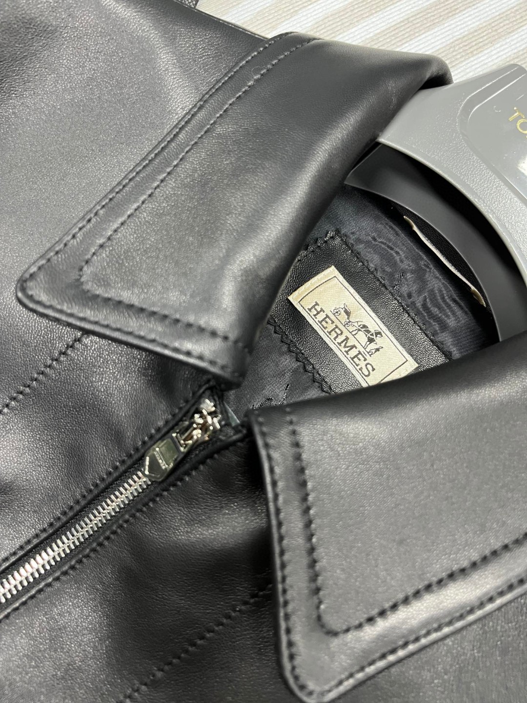 HERMES 爱马仕 羊皮拉链商务夹克 外套 皮衣 长袖 黑色 