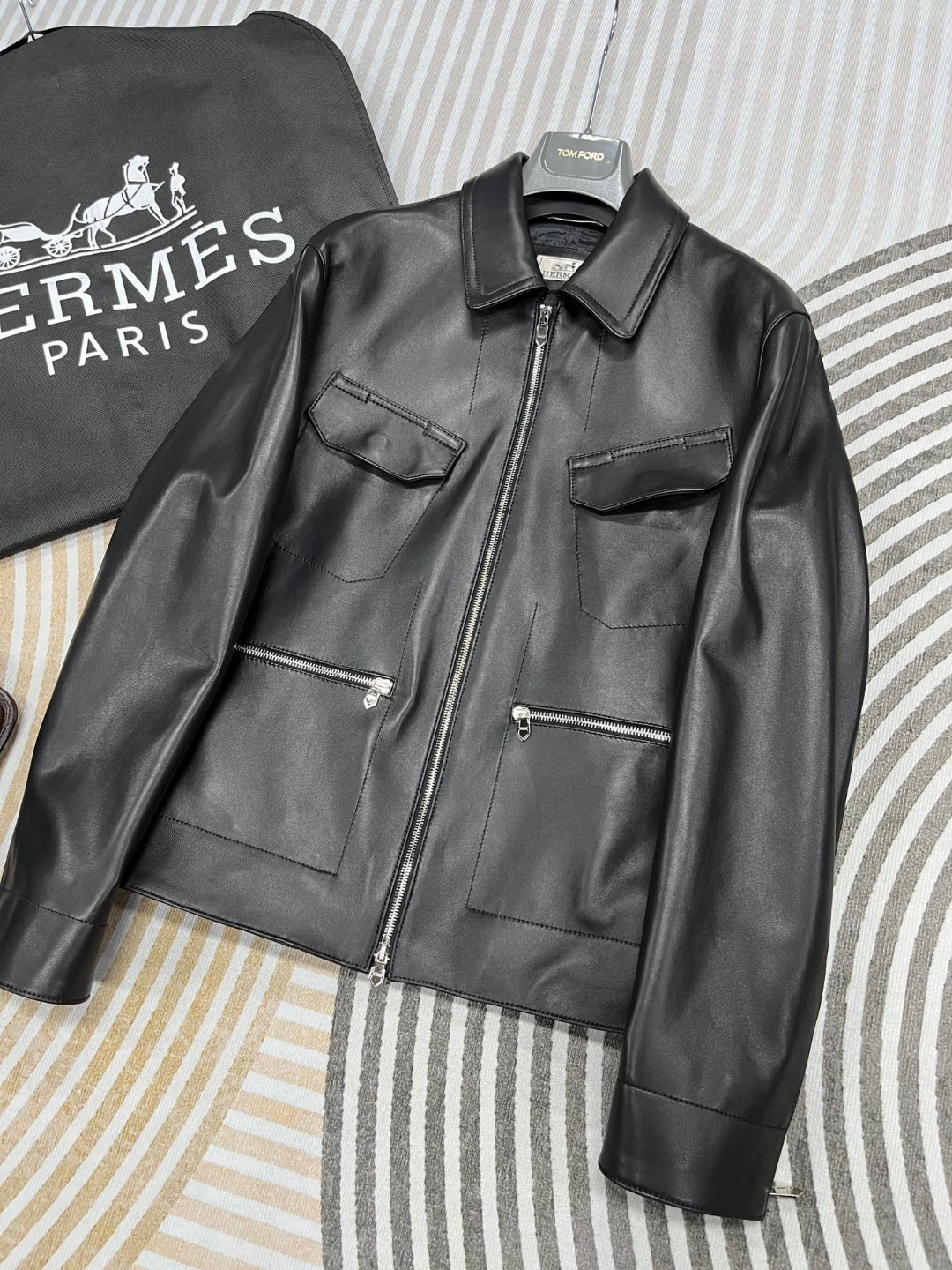 HERMES 爱马仕 羊皮拉链商务夹克 外套 皮衣 长袖 黑色 