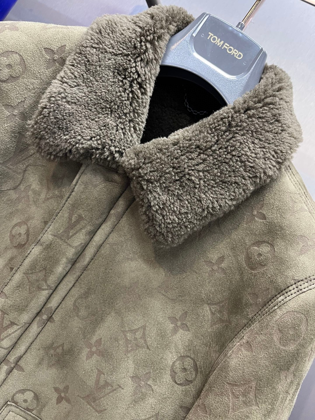 LOUIS VUITTON 路易威登 LV 皮毛一体压纹翻领夹克 外套 保暖 长袖 黑色 棕色 绿色