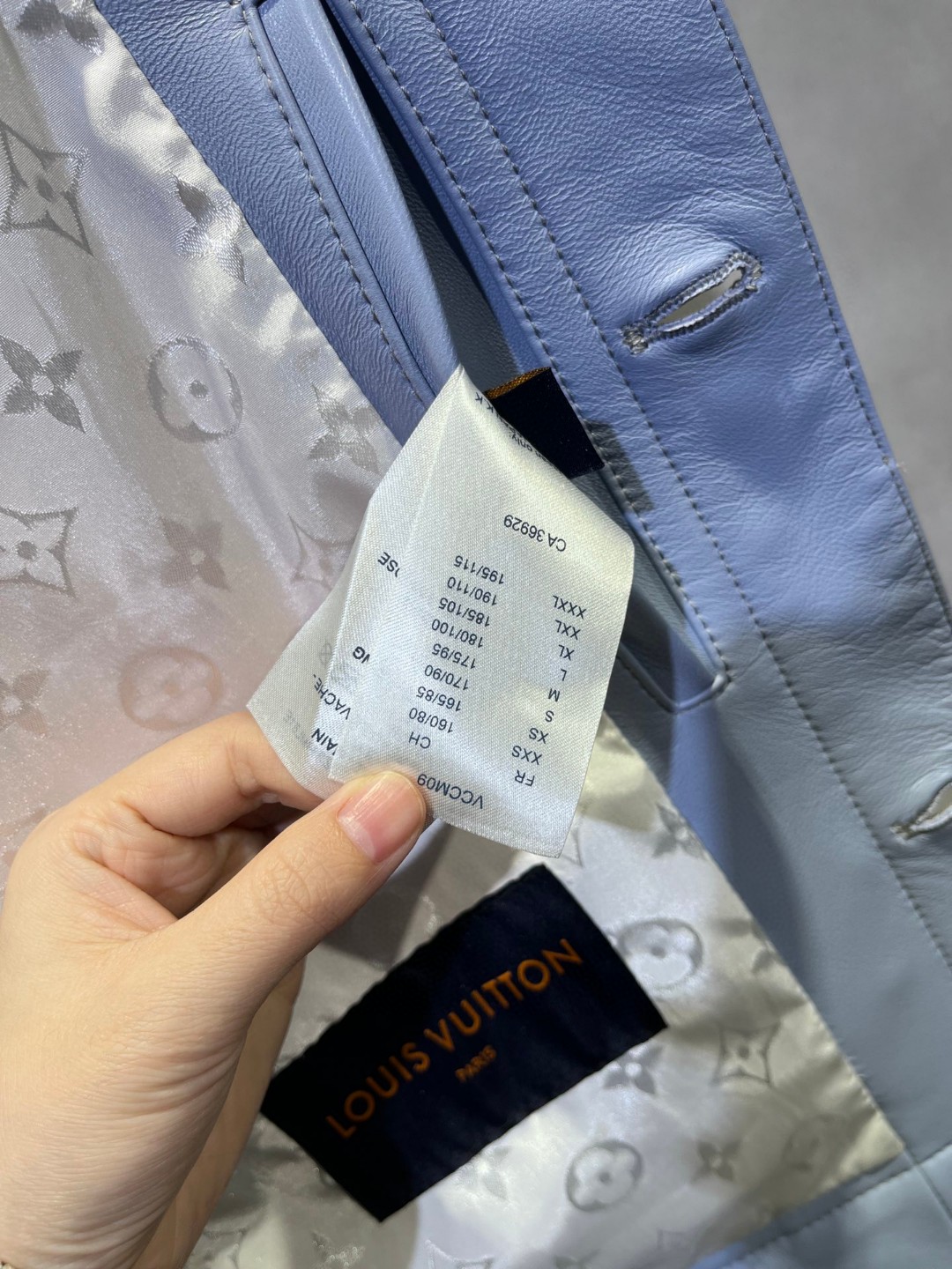 LOUIS VUITTON 路易威登 LV 时装款翻领皮衣外套 夹克 长袖 蓝色