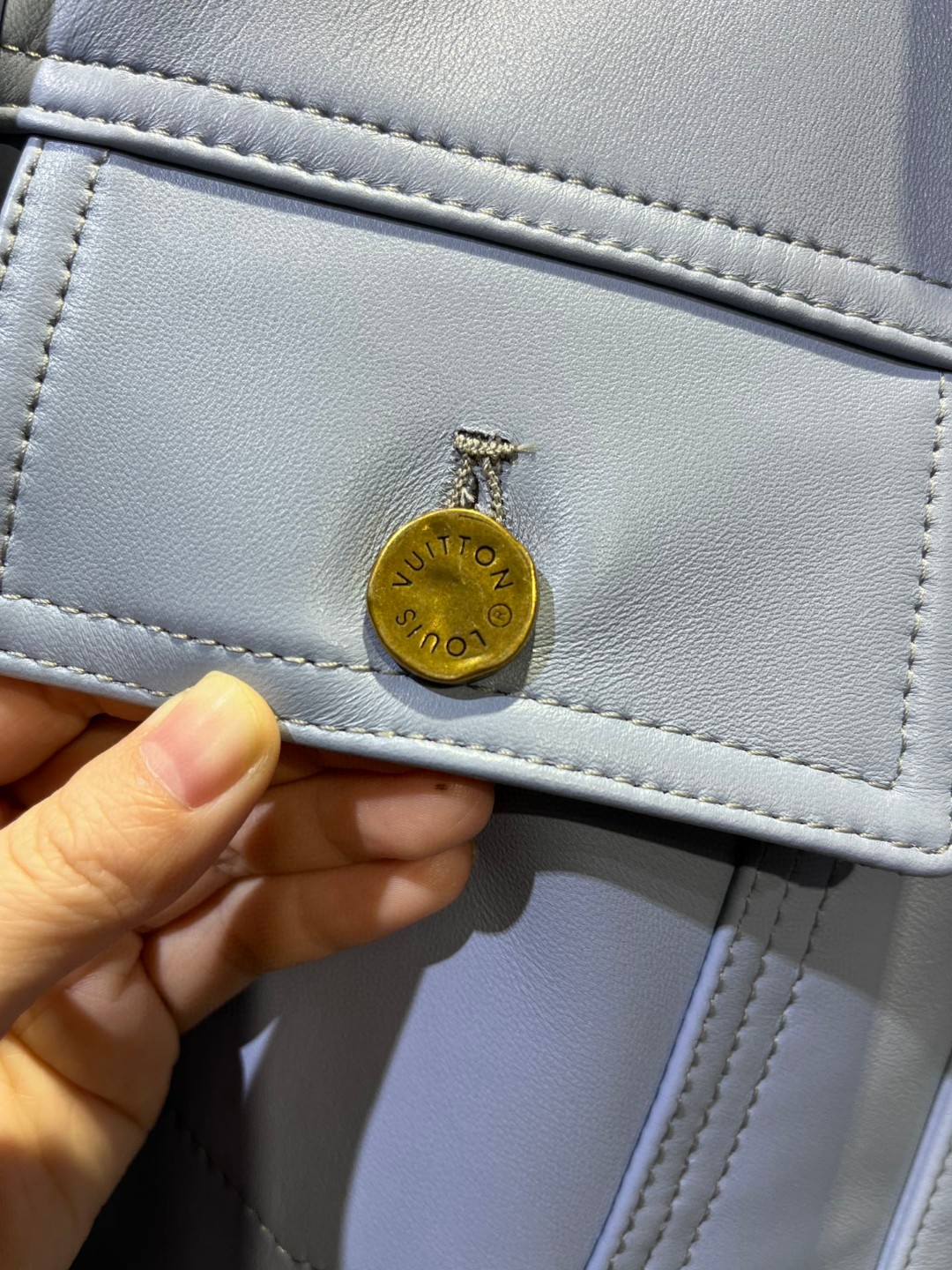 LOUIS VUITTON 路易威登 LV 时装款翻领皮衣外套 夹克 长袖 蓝色