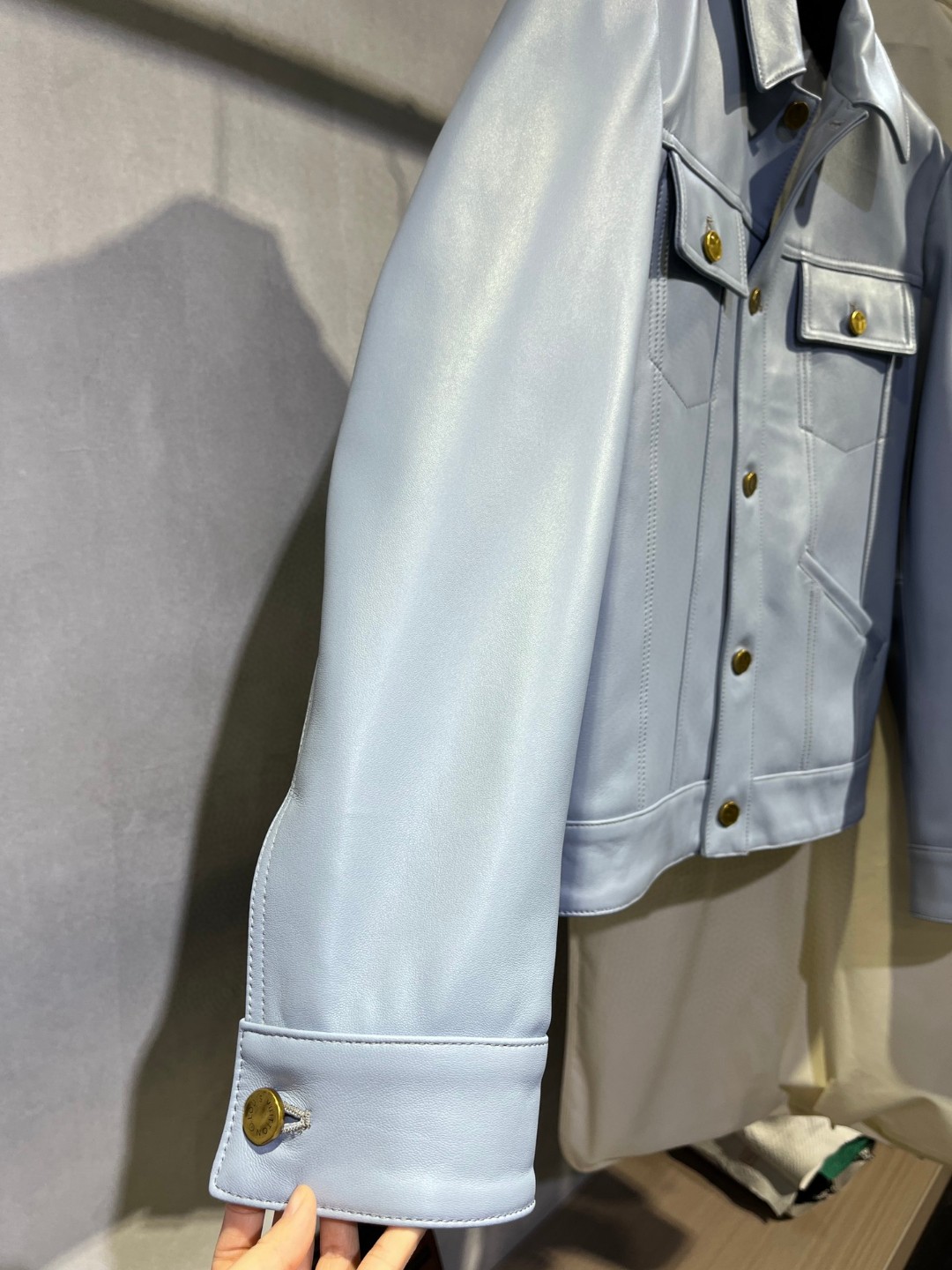 LOUIS VUITTON 路易威登 LV 时装款翻领皮衣外套 夹克 长袖 蓝色