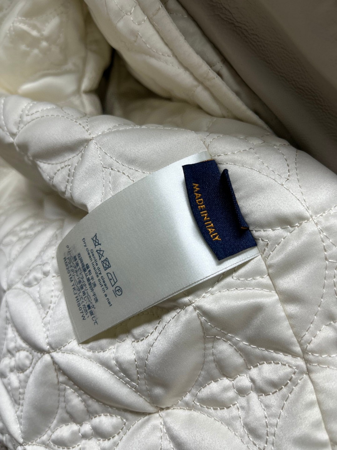 LOUIS VUITTON 路易威登 LV 可拆卸羊毛毛领夹棉羊皮夹克 皮衣 外套 保暖 长袖 黑色 白色