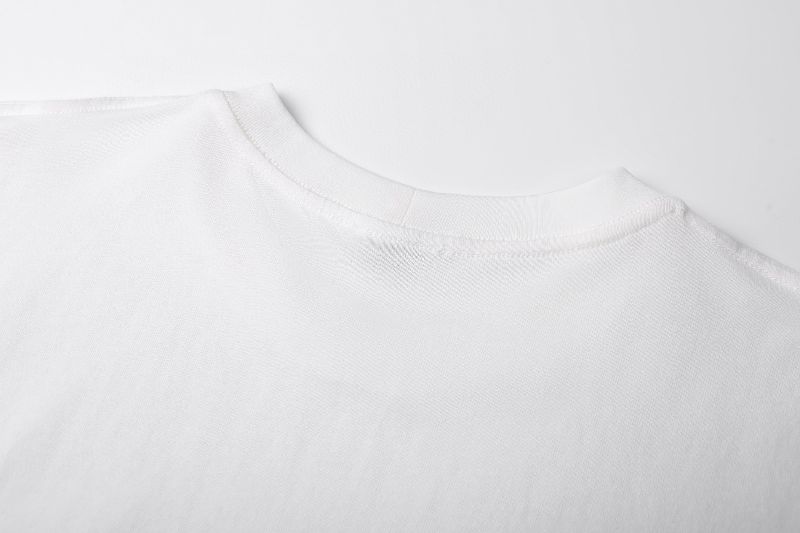 CELINE 赛琳 植绒字母印花 短袖 T恤 圆领 夏款 白色 A0