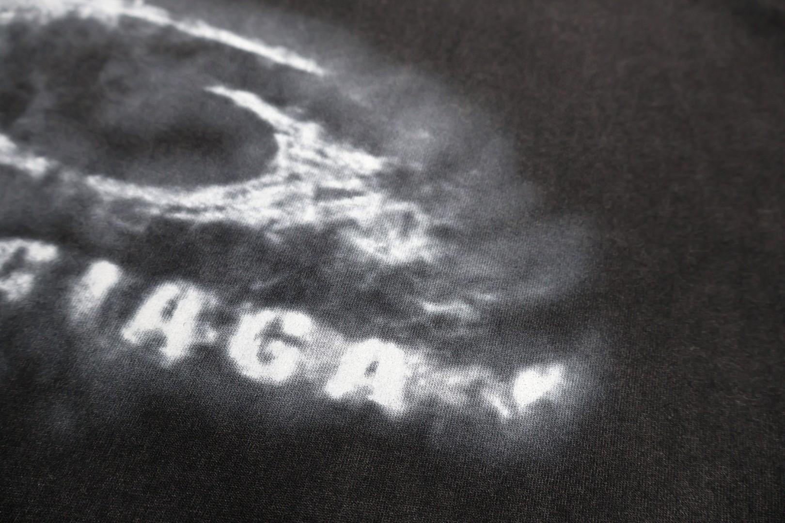 Balenciaga 巴黎世家 模糊圆环印花水洗短袖 T恤 圆领 夏季 黑色 A0 764235TTVN59034