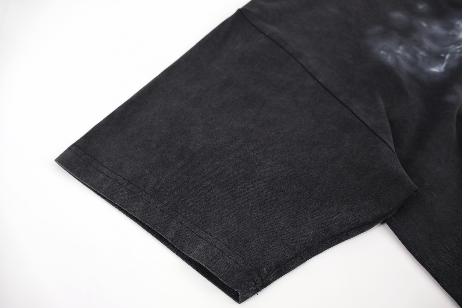 Balenciaga 巴黎世家 模糊圆环印花水洗短袖 T恤 圆领 夏季 黑色 A0 764235TTVN59034