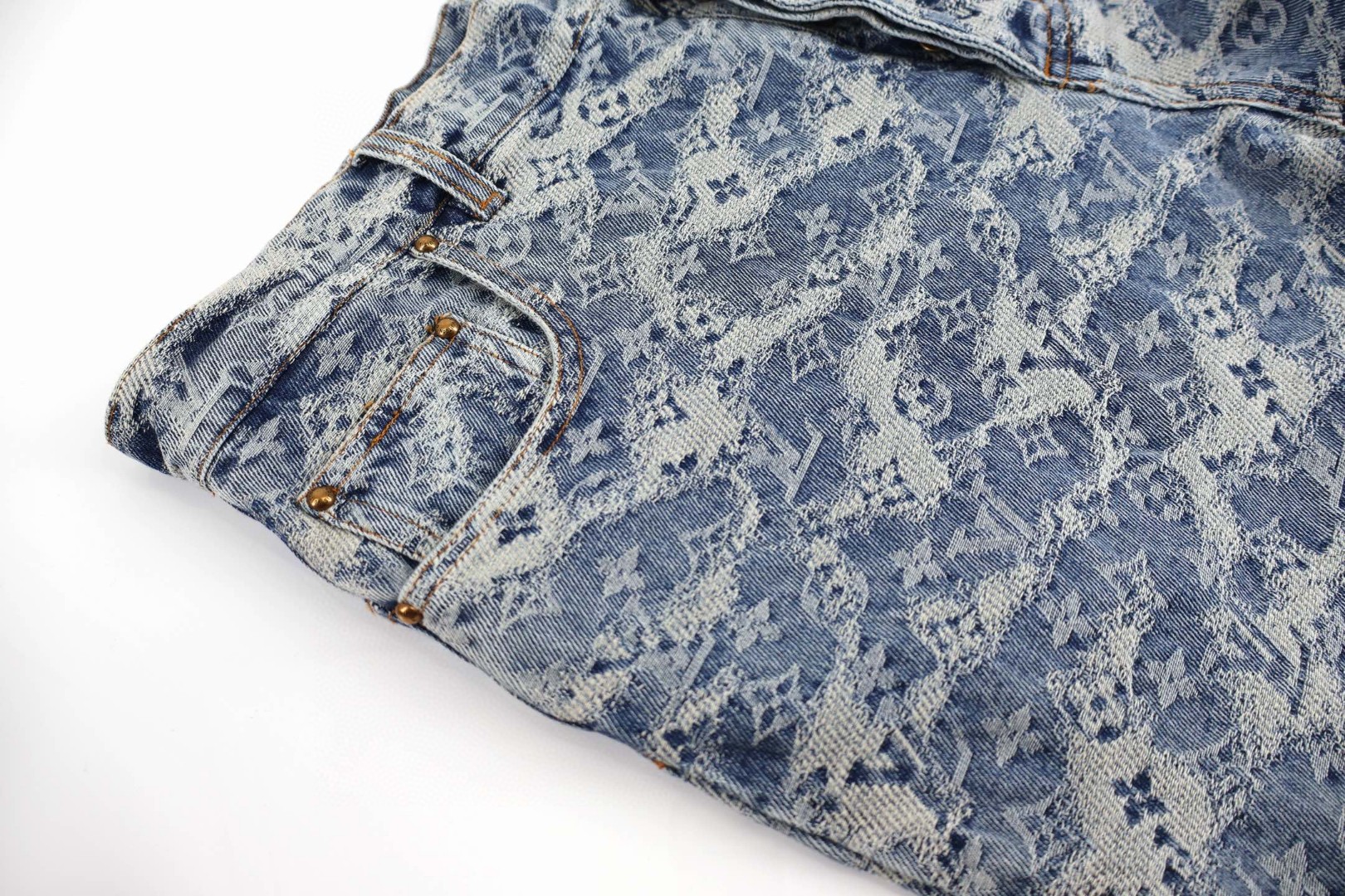 LOUIS VUITTON 路易威登 满印提花滑板牛仔裤 裤子 长裤 B0 1AJBJY