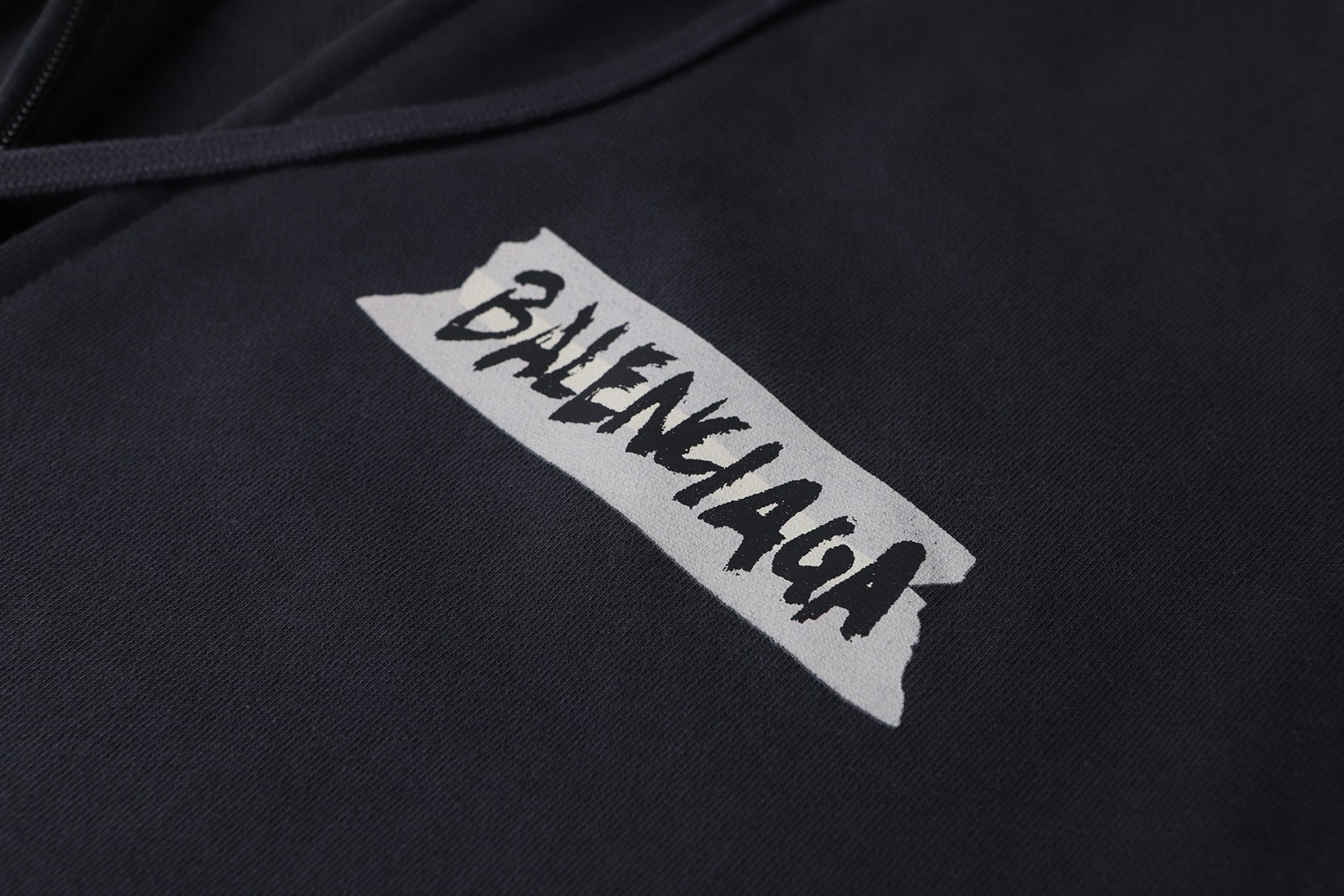 Balenciaga 巴黎世家 做旧胶浆印花拉链连帽卫衣 外套 长袖 秋冬 黑色 A7