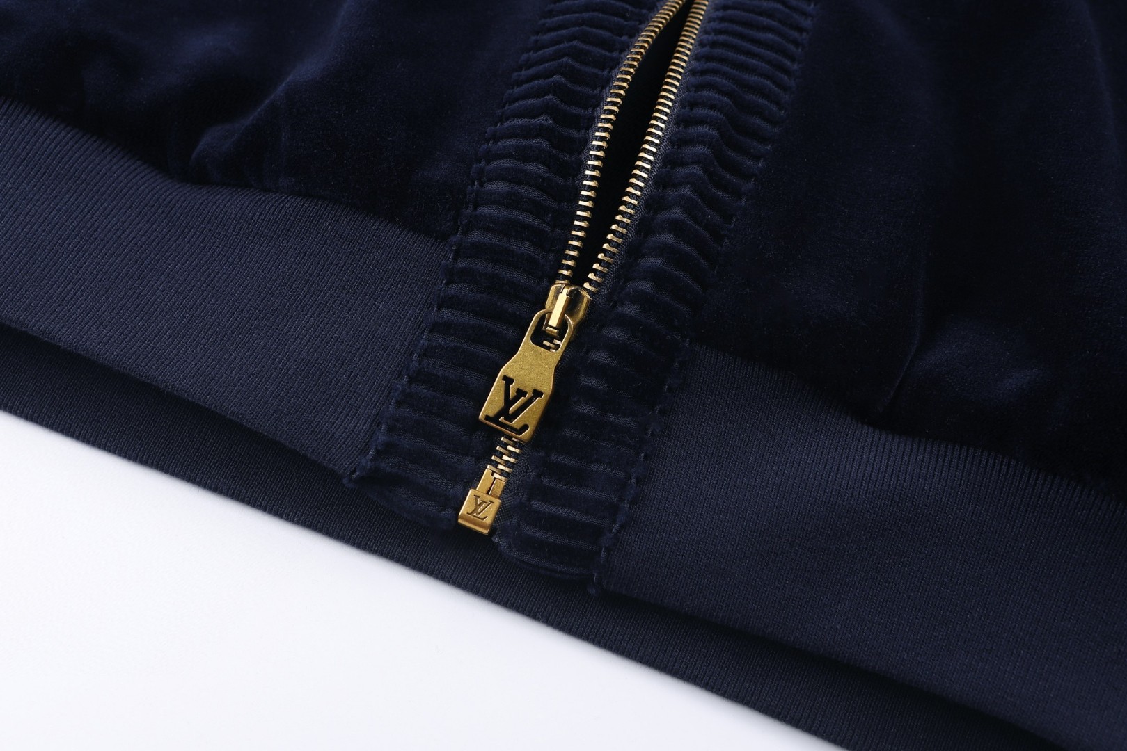 LOUIS VUITTON 路易威登 丝绒拉链运动外套 夹克 藏蓝色 B5 1AJCCD