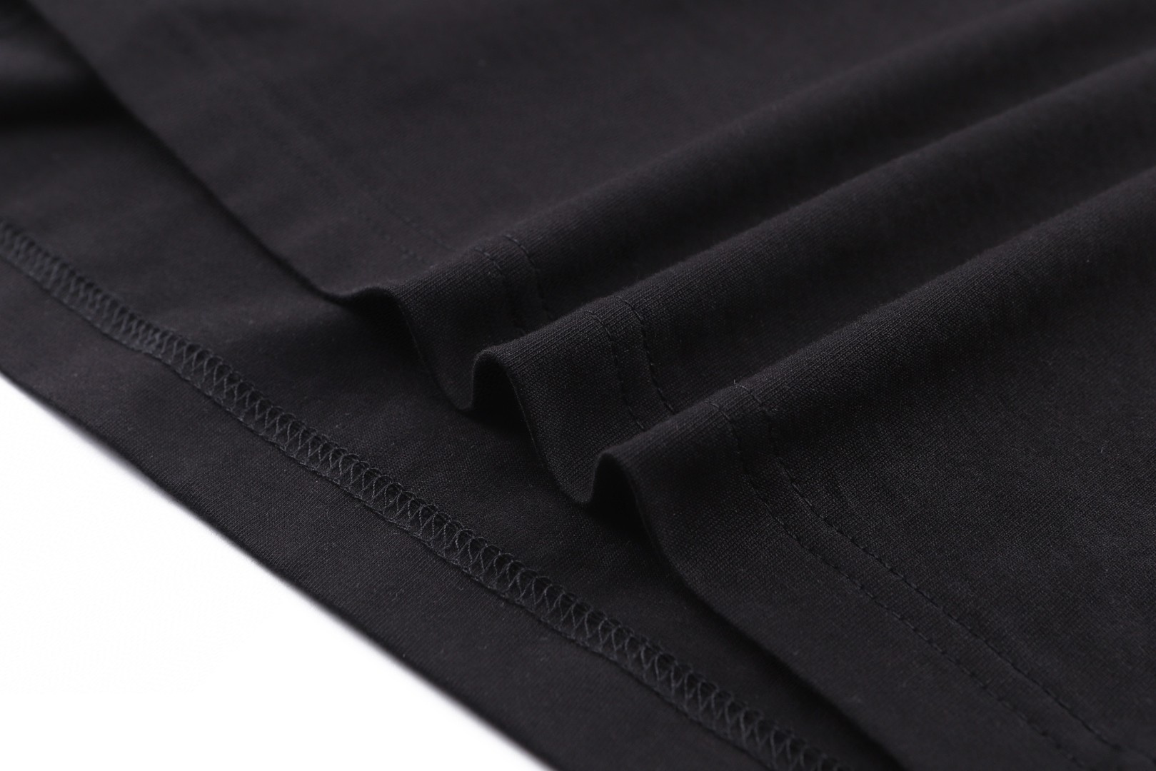 Burberry 巴宝莉 格纹拼色圆领短袖 T恤 夏季 白色 黑色 A0