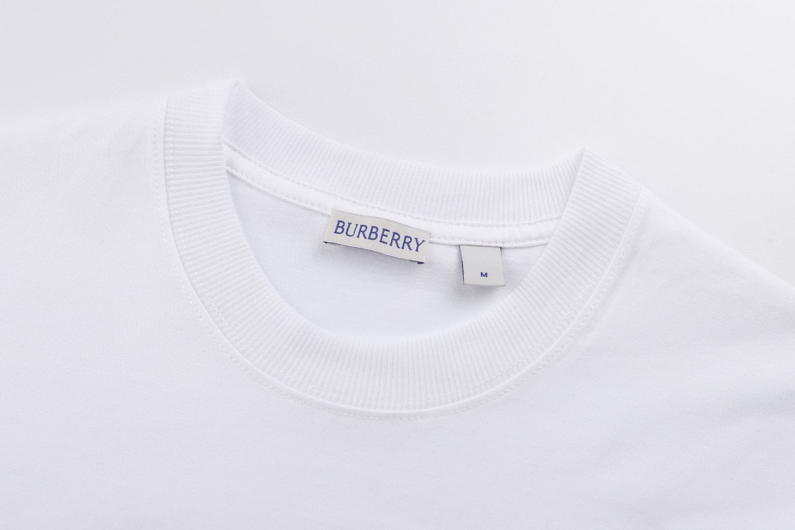Burberry 巴宝莉 格纹拼色圆领短袖 T恤 夏季 白色 黑色 A0