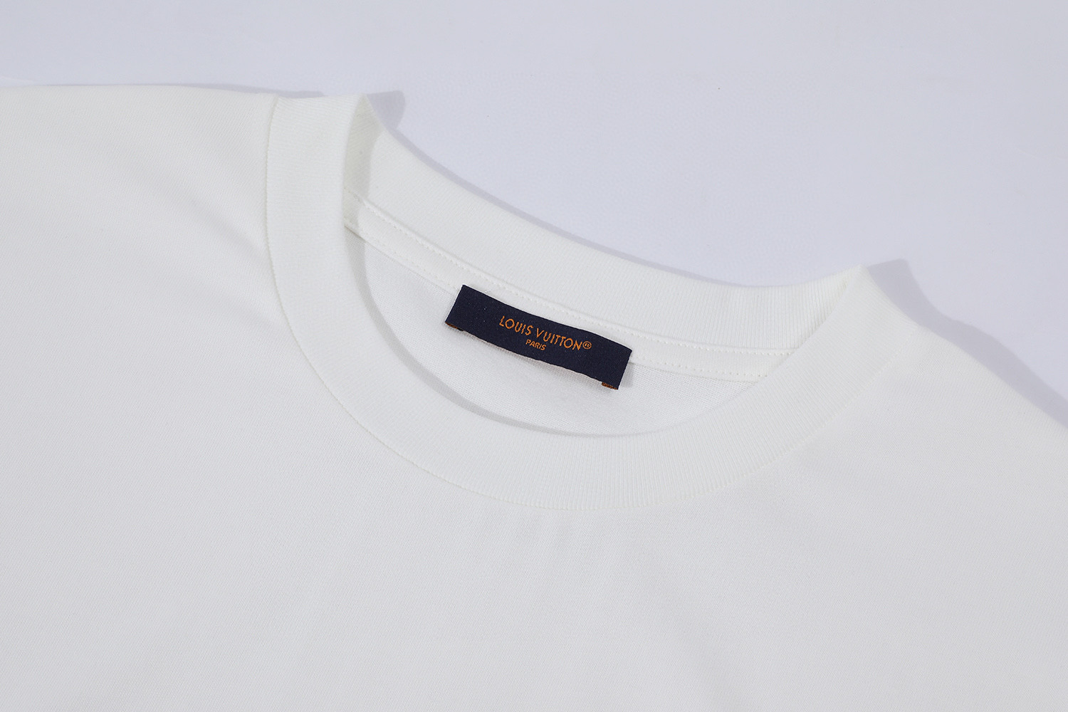 LOUIS VUITTON 路易威登 LV 和平鸽印花圆领T恤 夏季 短袖 白色 A0 1ABXR6