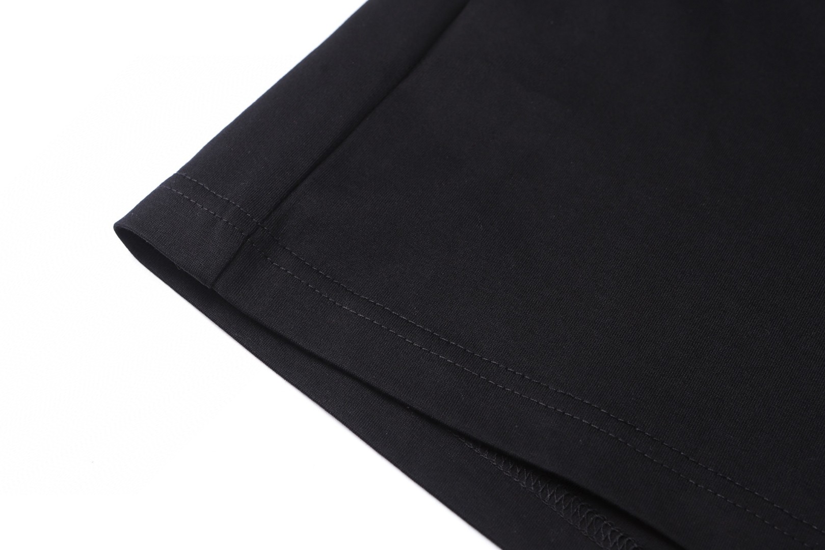 SAINT LAURENT YSL 经典纯色刺绣徽标圆领短袖 T恤 夏款 白色 灰色 黑色