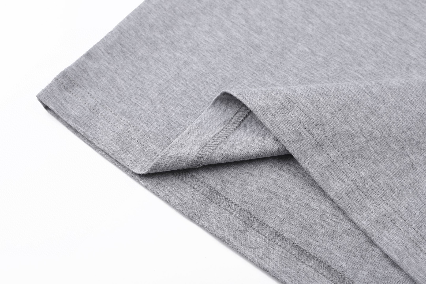 SAINT LAURENT YSL 经典纯色刺绣徽标圆领短袖 T恤 夏款 白色 灰色 黑色