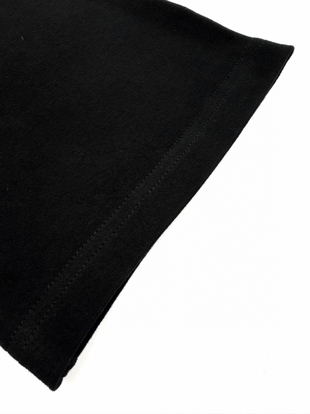 HERMES 爱马仕 皮革图案标识圆领短袖 T恤 夏款 黑色 白色 A0 H657800HA02