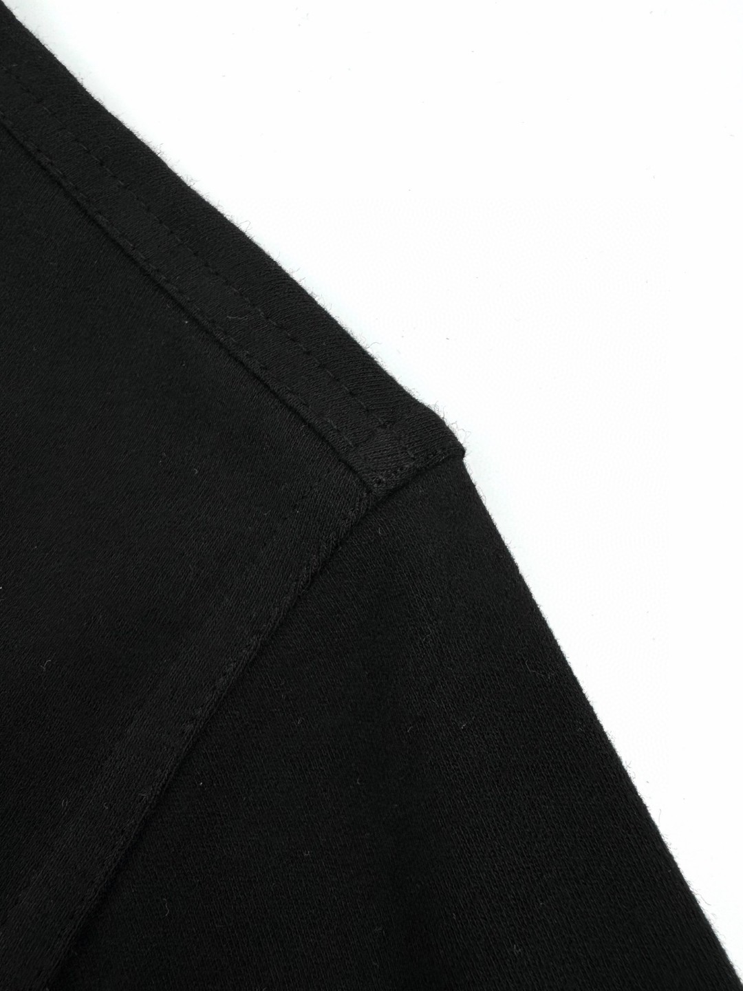 HERMES 爱马仕 皮革图案标识圆领短袖 T恤 夏款 黑色 白色 A0 H657800HA02