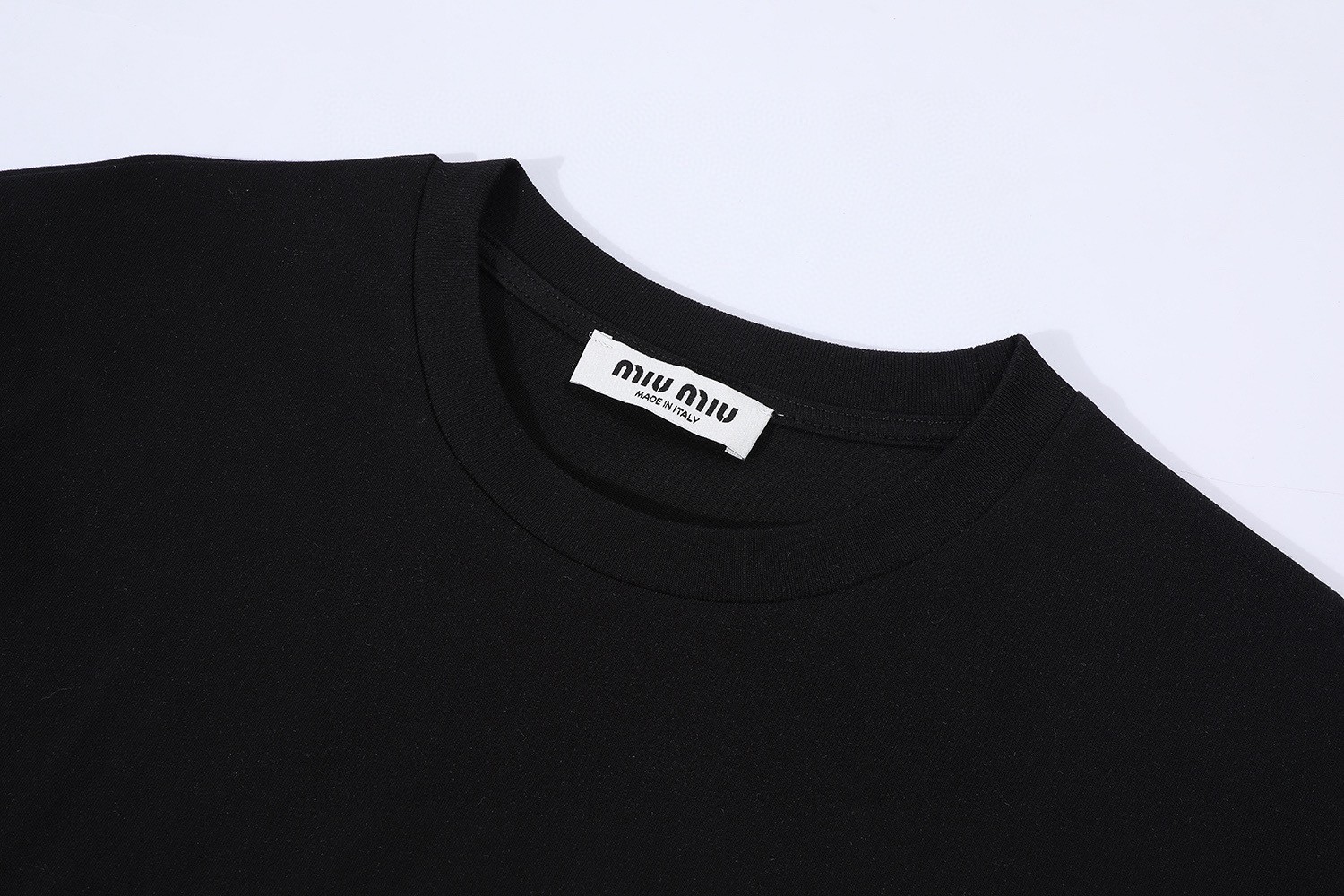 MIU MIU 刺绣徽标 圆领 休闲短袖 T恤 夏季 黑色 白色 A0