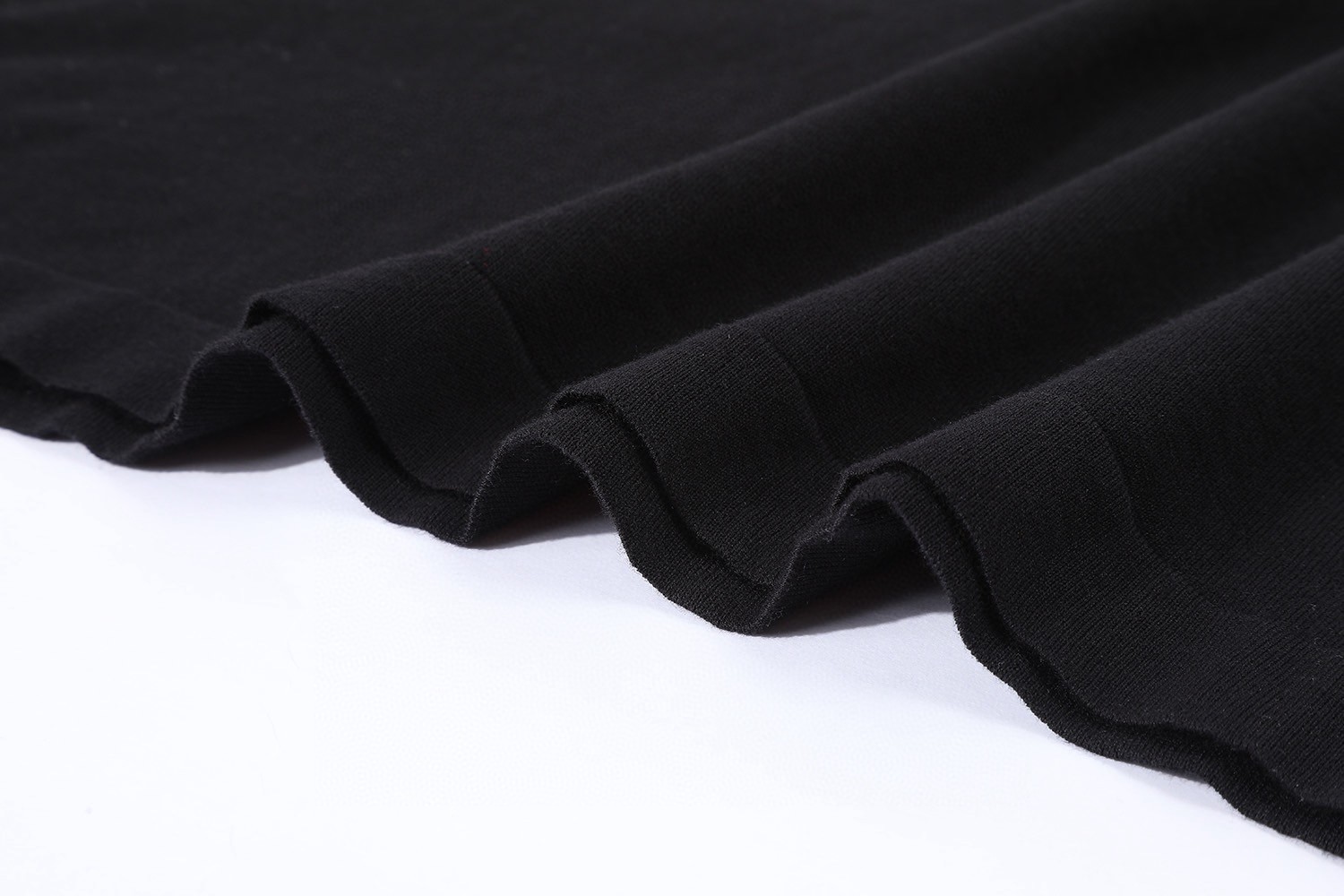 LOUIS VUITTON 字母袖提花毛织短袖 圆领 T 恤 上衣 夏款 白色 黑色 A5 1AGKM3