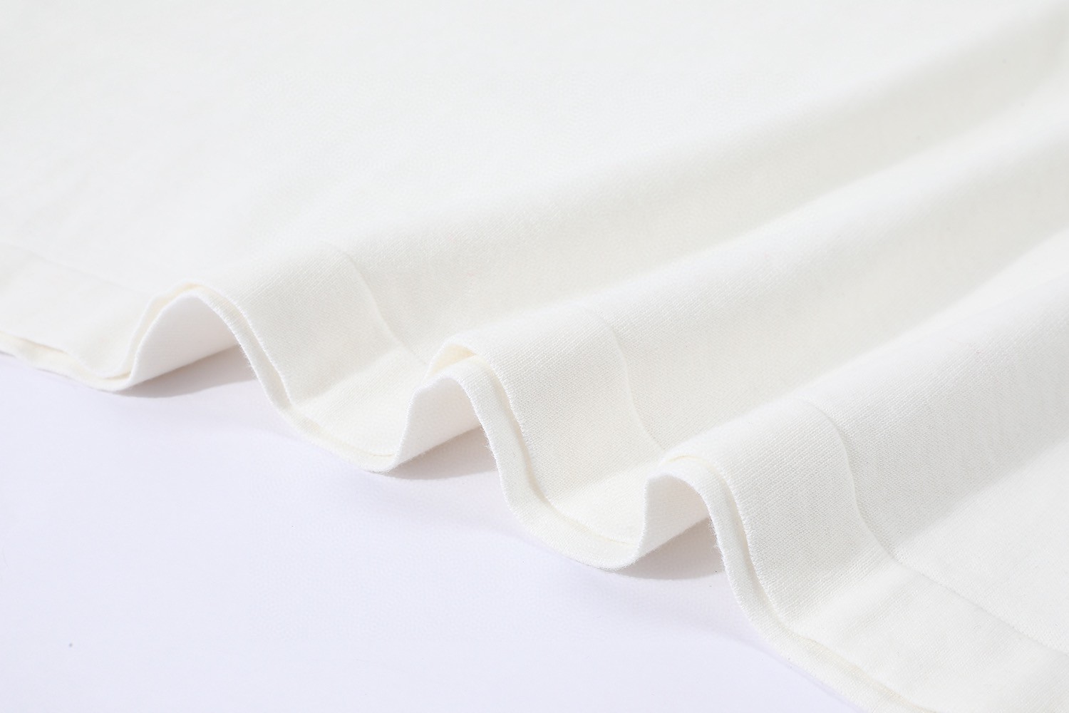 LOUIS VUITTON 字母袖提花毛织短袖 圆领 T 恤 上衣 夏款 白色 黑色 A5 1AGKM3