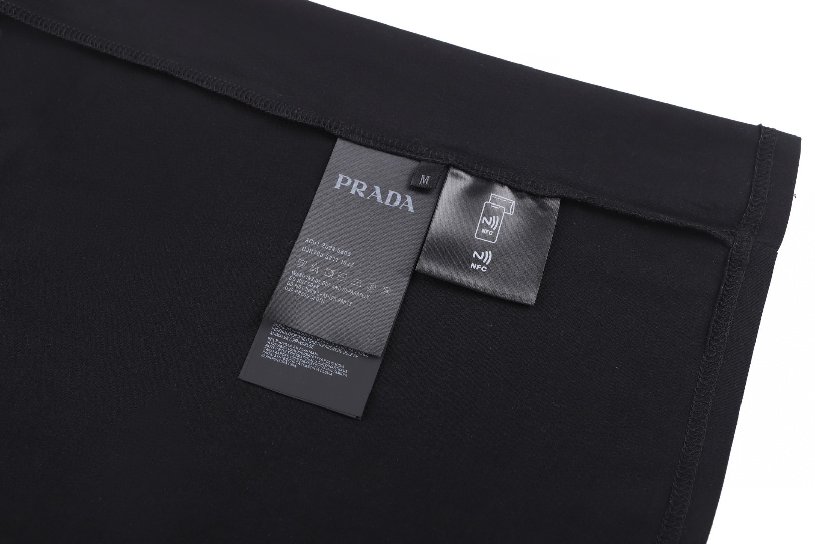 PRADA 普拉达 胸前拉链口袋拼接Polo衫 短袖 T恤 黑色 白色 A0 UJN703-1YED-F0806-S-211