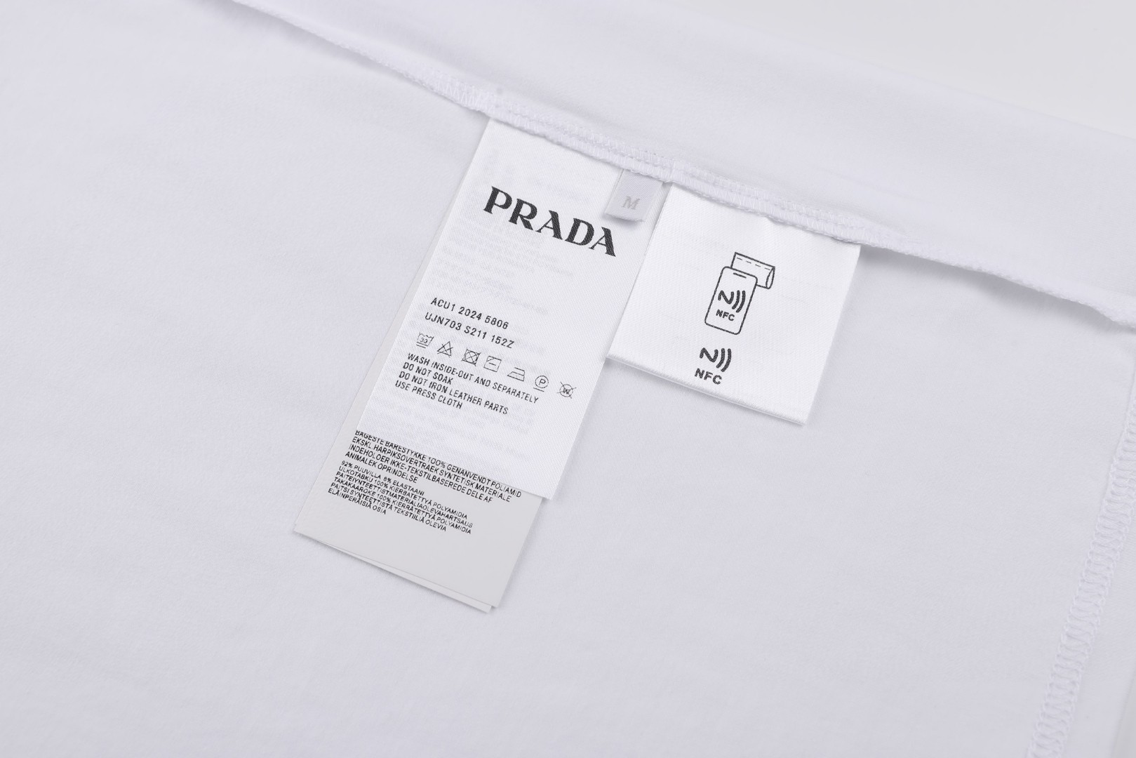 PRADA 普拉达 胸前拉链口袋拼接Polo衫 短袖 T恤 黑色 白色 A0 UJN703-1YED-F0806-S-211
