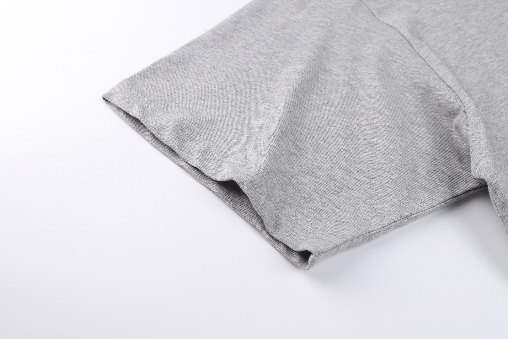 Balenciaga 巴黎世家 草书字母刺绣短袖 T恤 圆领 夏季 灰色 黑色 A0 764235TTVM72569