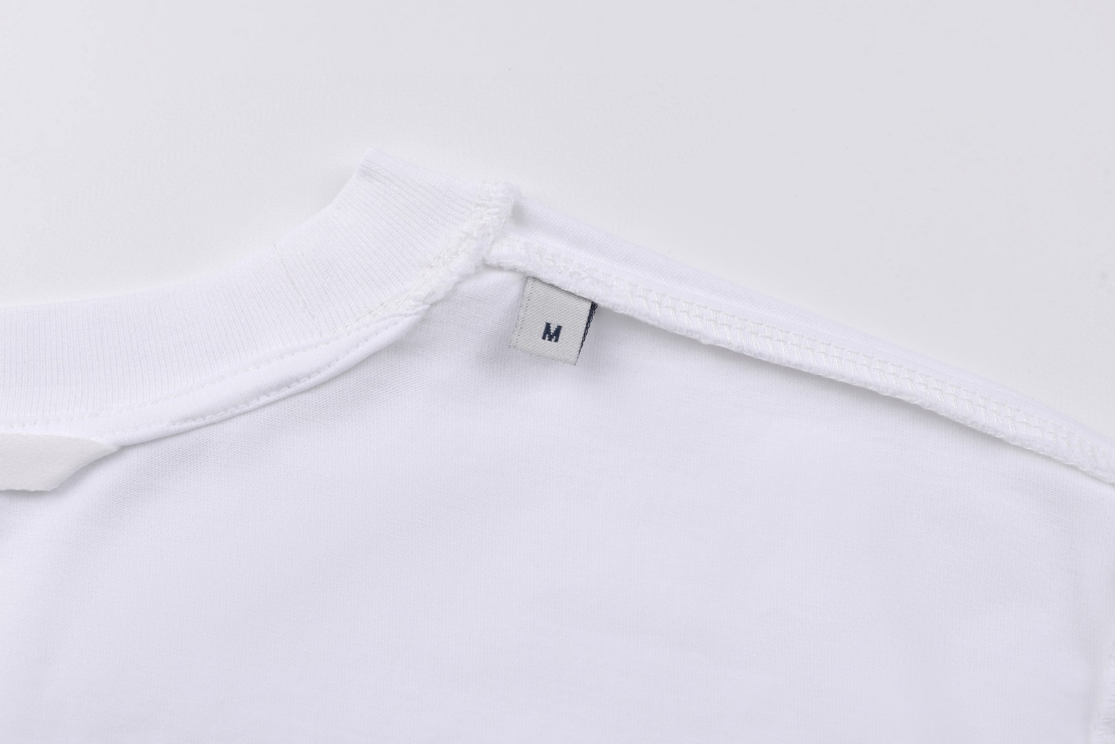 Moncler 蒙口 徽标胶浆印花 圆领短袖 T恤 夏季 白色 黑色 A0 K10918C0005289AJSF01