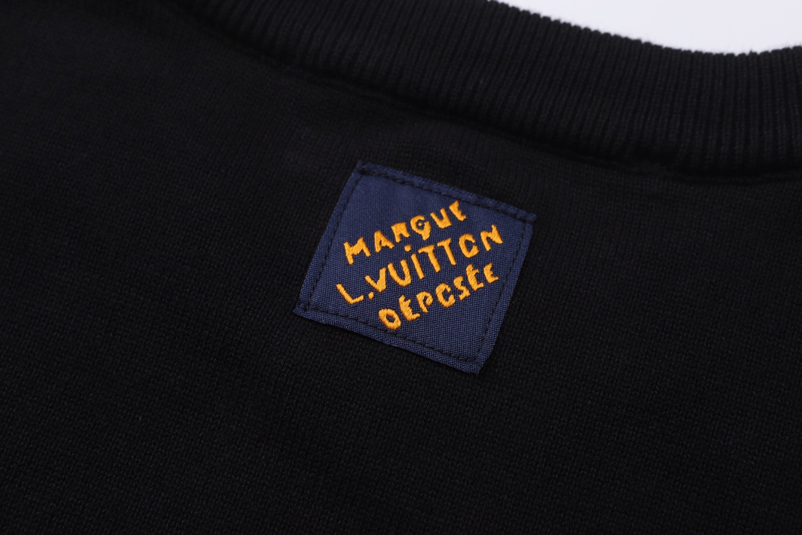 LOUIS VUITTON 路易威登 LV 蘑菇嵌花毛织短袖 夏季 T恤 黑色 A5 1AJBUX