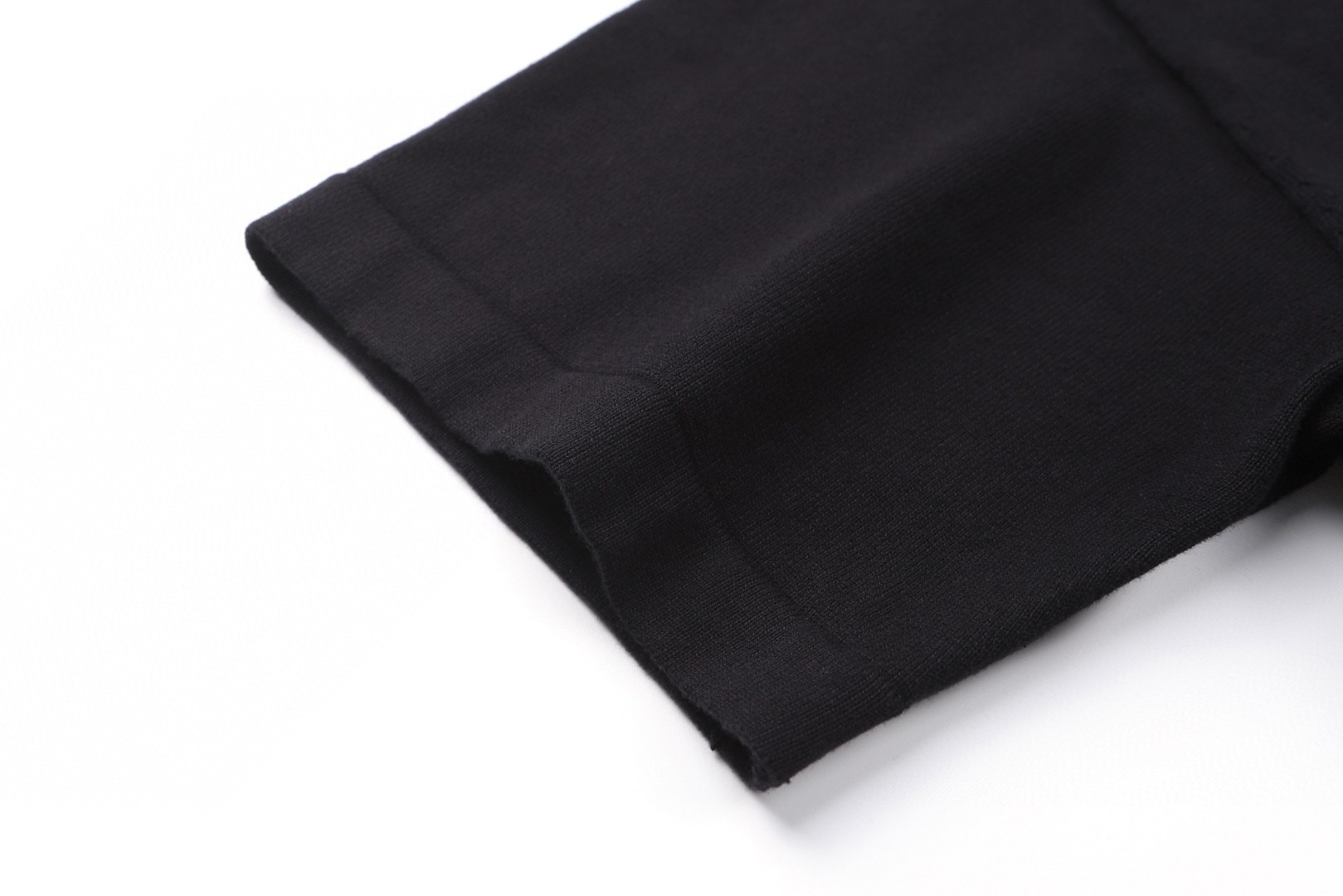 LOUIS VUITTON 路易威登 LV 蘑菇嵌花毛织短袖 夏季 T恤 黑色 A5 1AJBUX