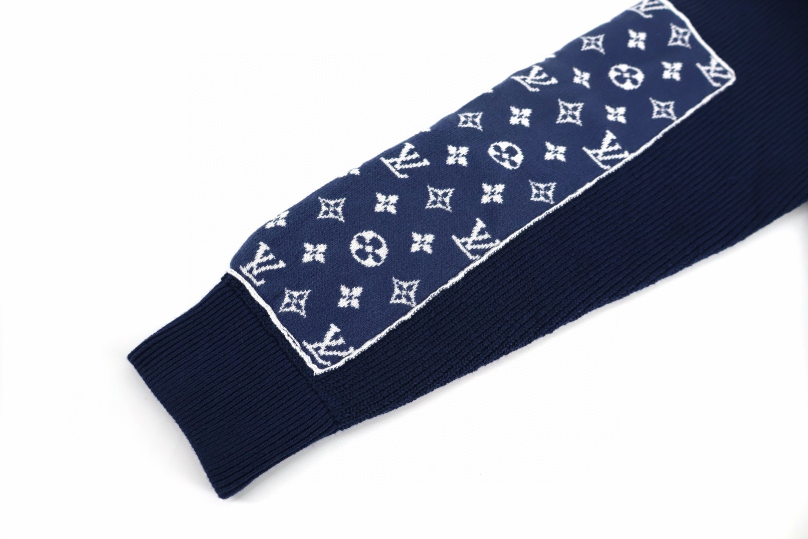 LOUIS VUITTON 路易威登 Nigo联名款 拼接拉链立领针织毛衣 外套 夹克 蓝色 C0 1AIMAA