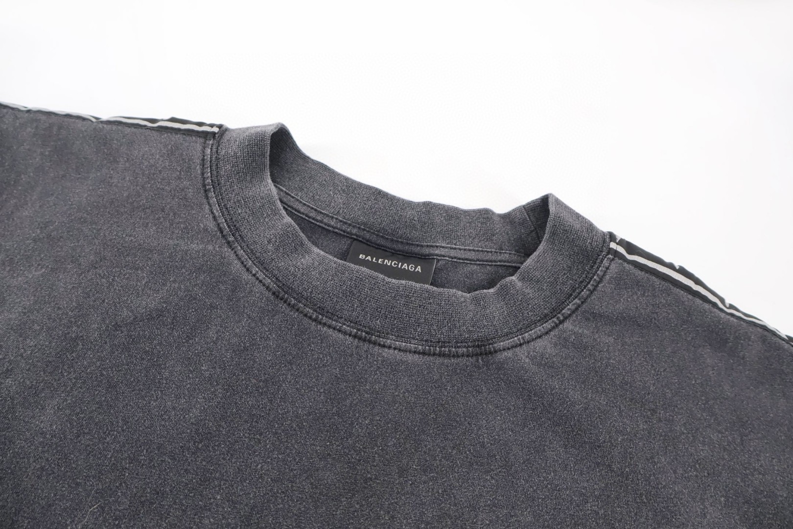 Balenciaga 巴黎世家 串标织带长袖T恤 打底衫 灰色 A5 818595TRVG89756