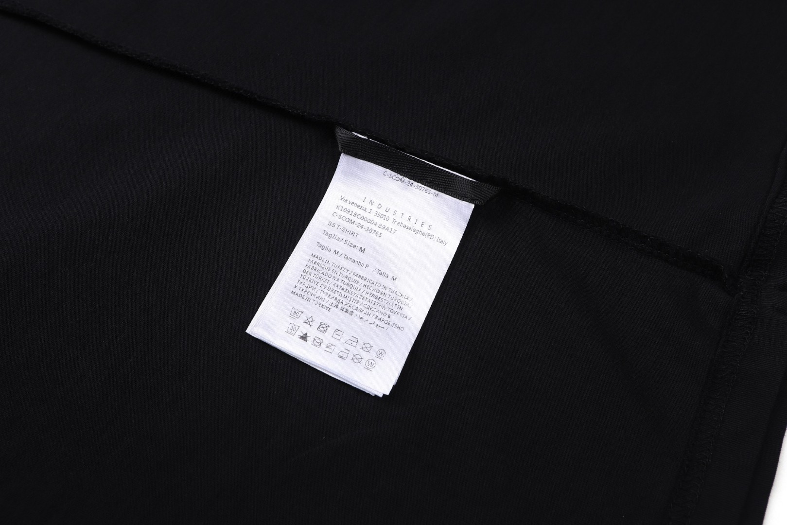 Moncler 蒙口 模糊logo标识印花 圆领短袖 T恤 夏季 白色 黑色 A0 K10918C0000489A17034