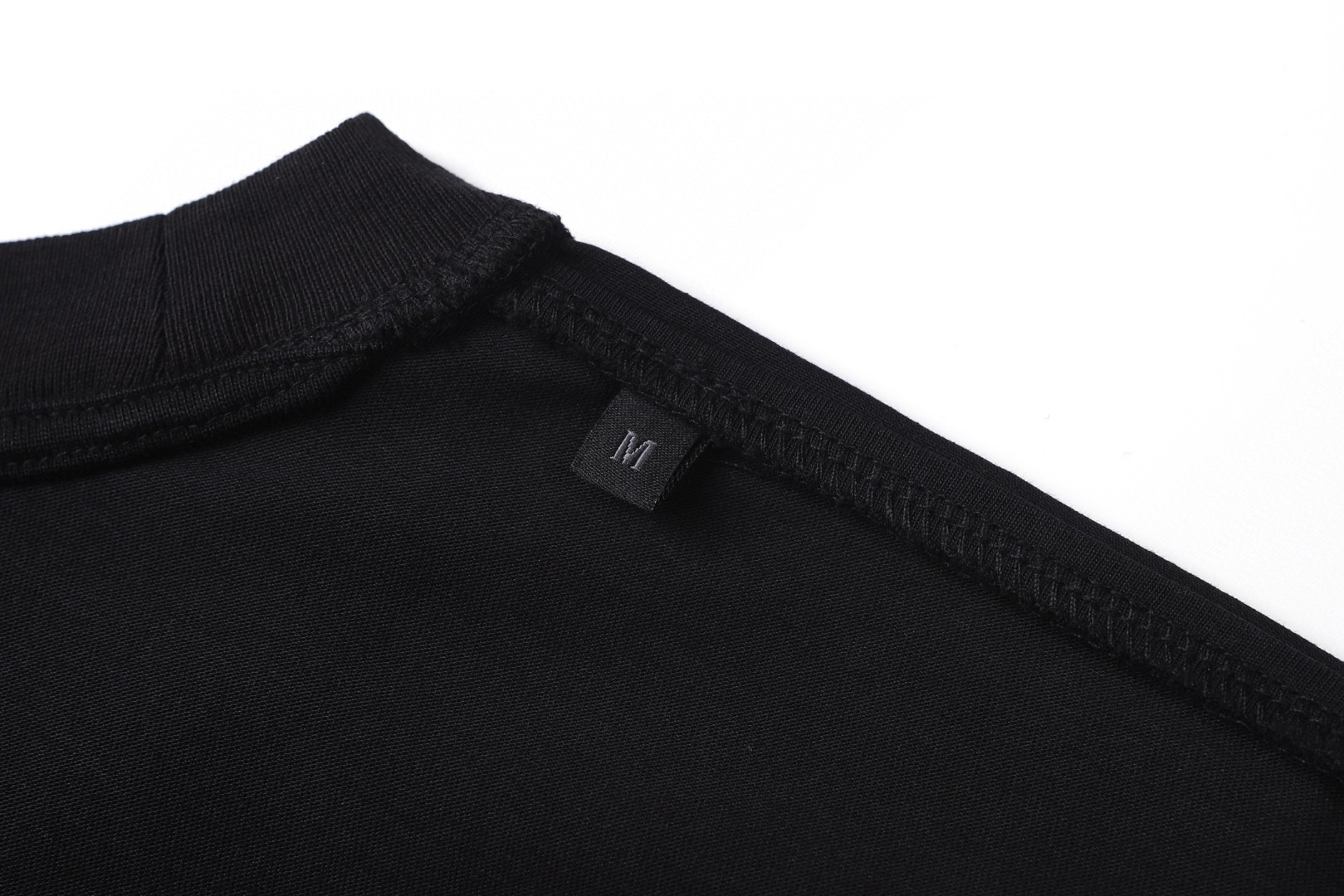 Moncler 蒙口 模糊logo标识印花 圆领短袖 T恤 夏季 白色 黑色 A0 K10918C0000489A17034