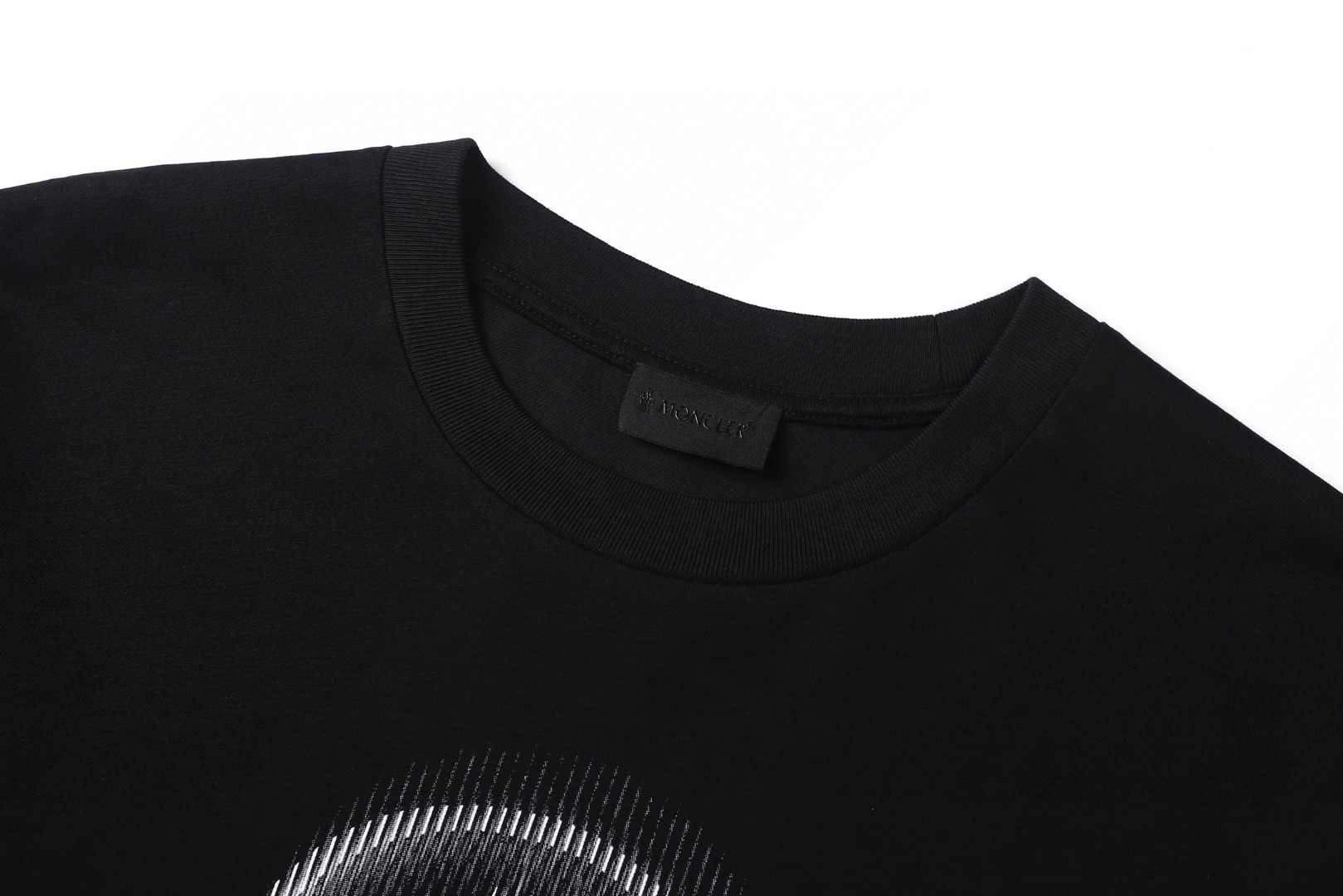 Moncler 蒙口 模糊logo标识印花 圆领短袖 T恤 夏季 白色 黑色 A0 K10918C0000489A17034