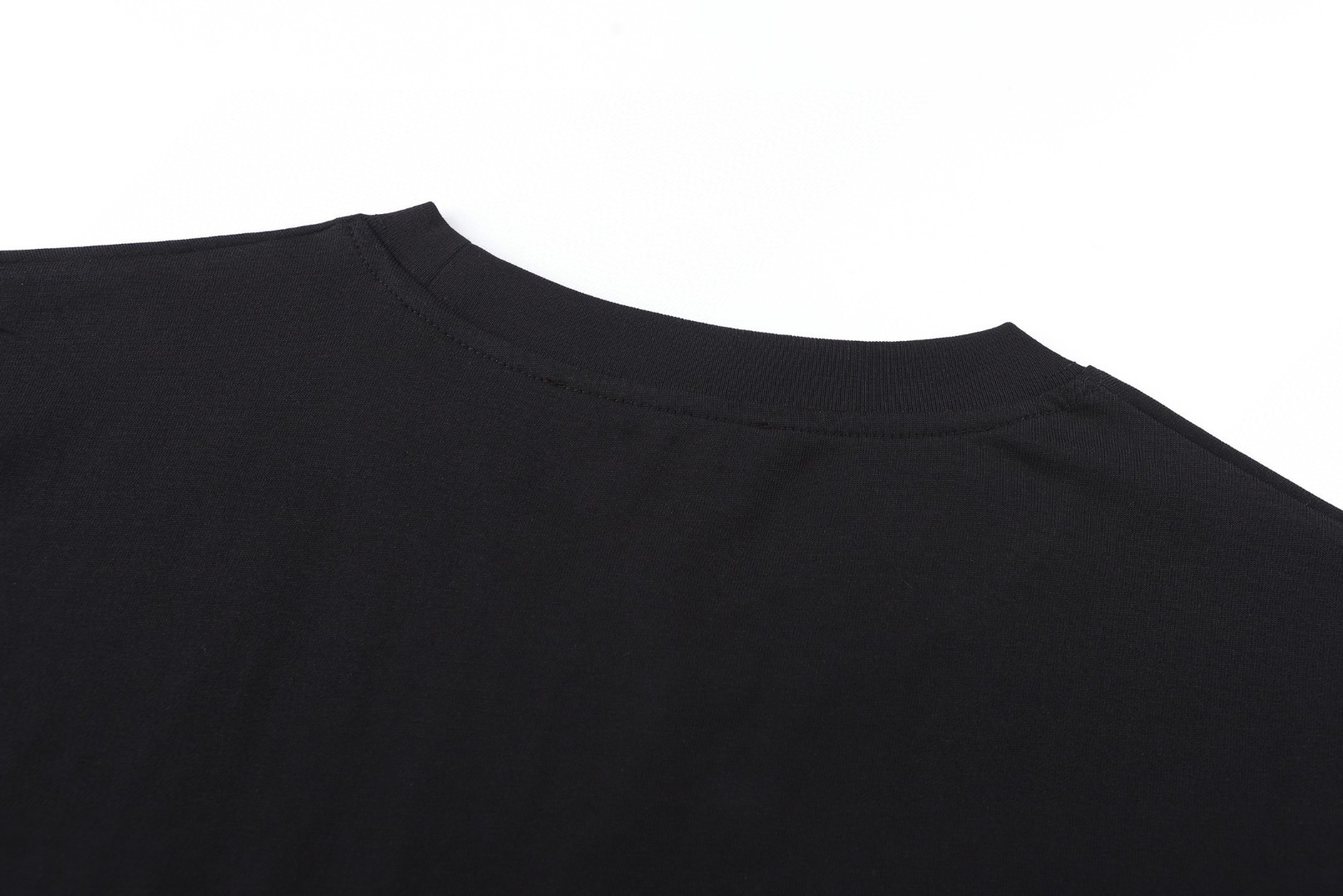 GUCCI 古驰 发泡印花logo圆领短袖T恤 夏季 黑色 A0 796395-XJG7W-1097