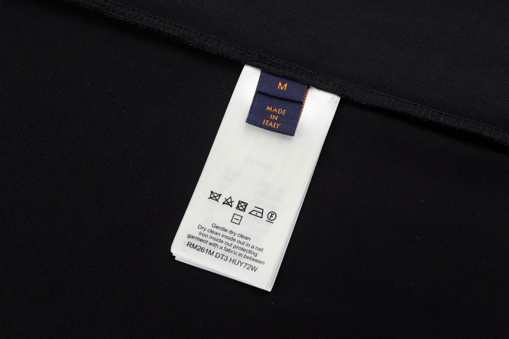 LOUIS VUITTON 亮片装饰标识 短袖 圆领 T 恤 上衣 夏款 白色 黑色 A0 81042341