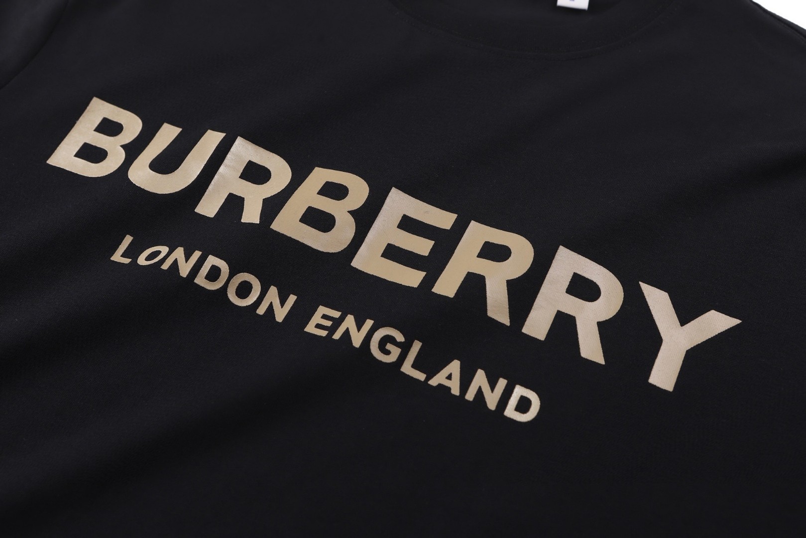 Burberry 巴宝莉字母印花圆领短袖 T恤 夏季 白色 黑色 A0 81042341