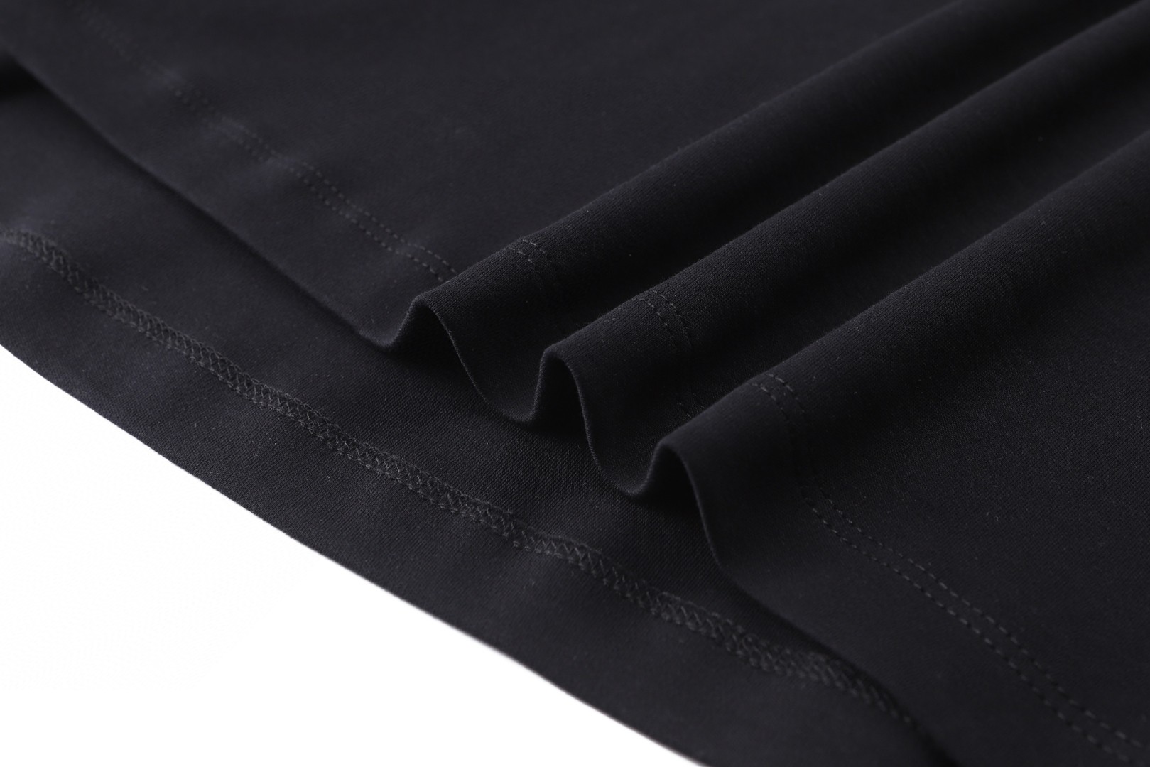 PRADA 普拉达 logo印花圆领短袖 T恤 白色 黑色 A0 UJN656-13MQ-F0009-R-232