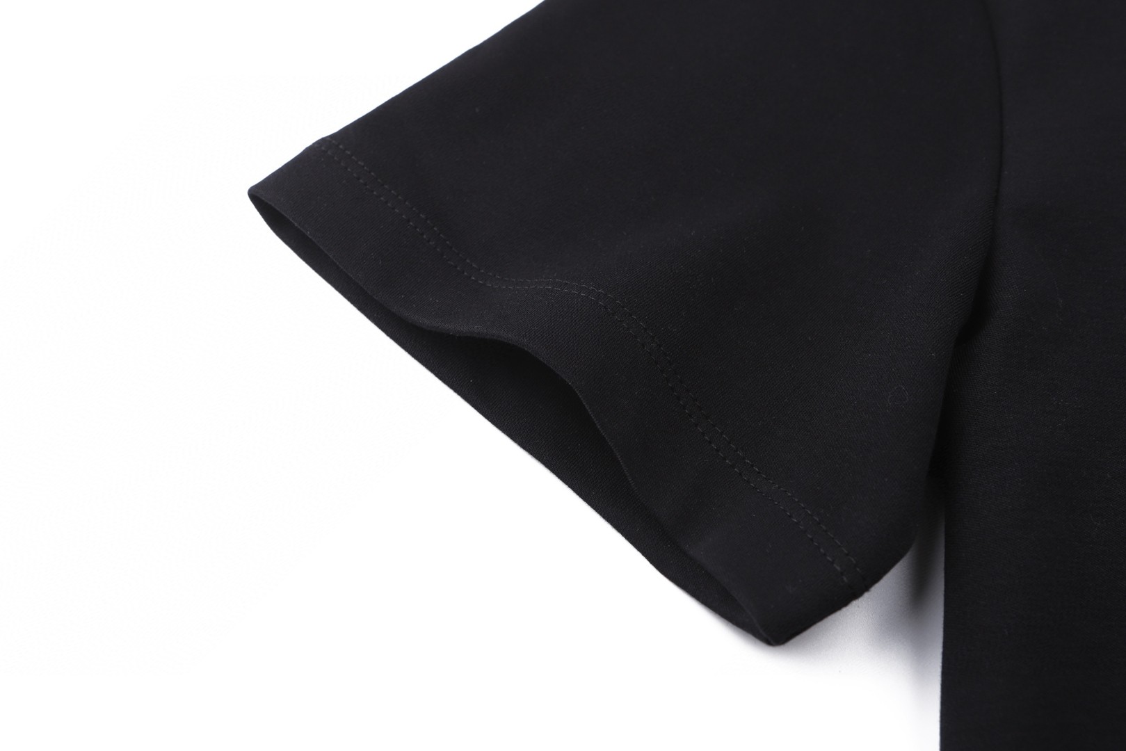 PRADA 普拉达 logo印花圆领短袖 T恤 白色 黑色 A0 UJN656-13MQ-F0009-R-232