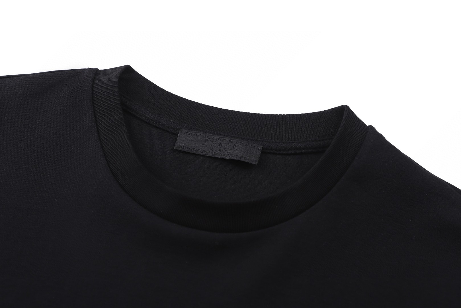 PRADA 普拉达 logo印花圆领短袖 T恤 白色 黑色 A0 UJN656-13MQ-F0009-R-232