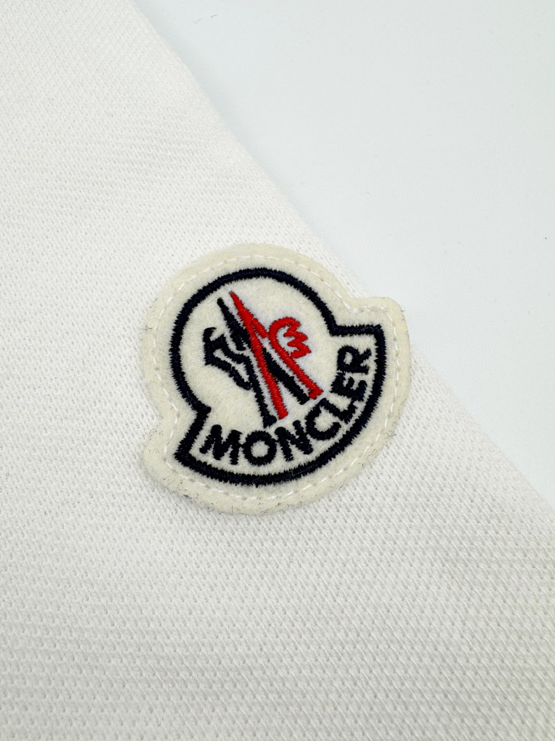 Moncler 蒙口 刺绣暗扣拼色Polo衫 短袖 T恤 夏季 白色 黑色 A0 L10918A0000389A16034