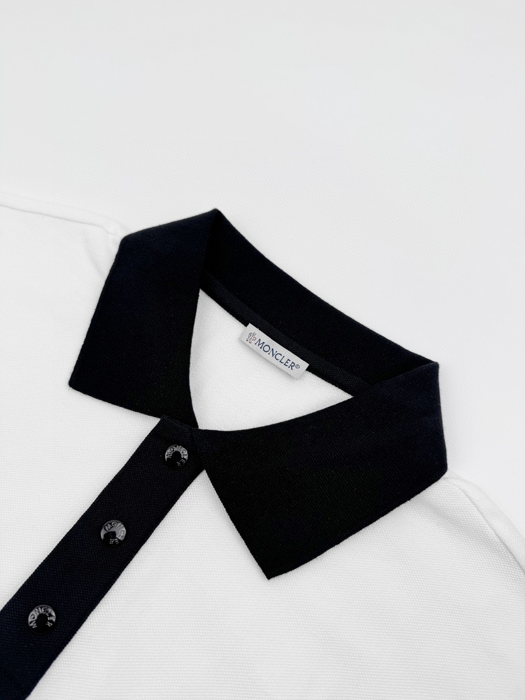 Moncler 蒙口 刺绣暗扣拼色Polo衫 短袖 T恤 夏季 白色 黑色 A0 L10918A0000389A16034