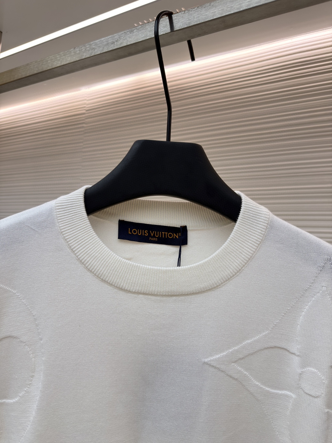 LOUIS VUITTON 路易威登 四叶草压花圆领针织衫 外套 长袖 白色 黑色 B0