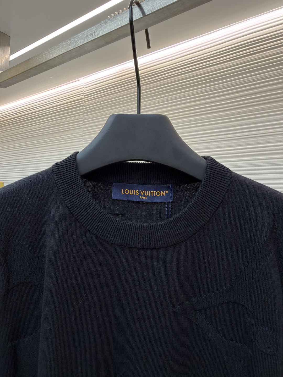 LOUIS VUITTON 路易威登 四叶草压花圆领针织衫 外套 长袖 白色 黑色 B0