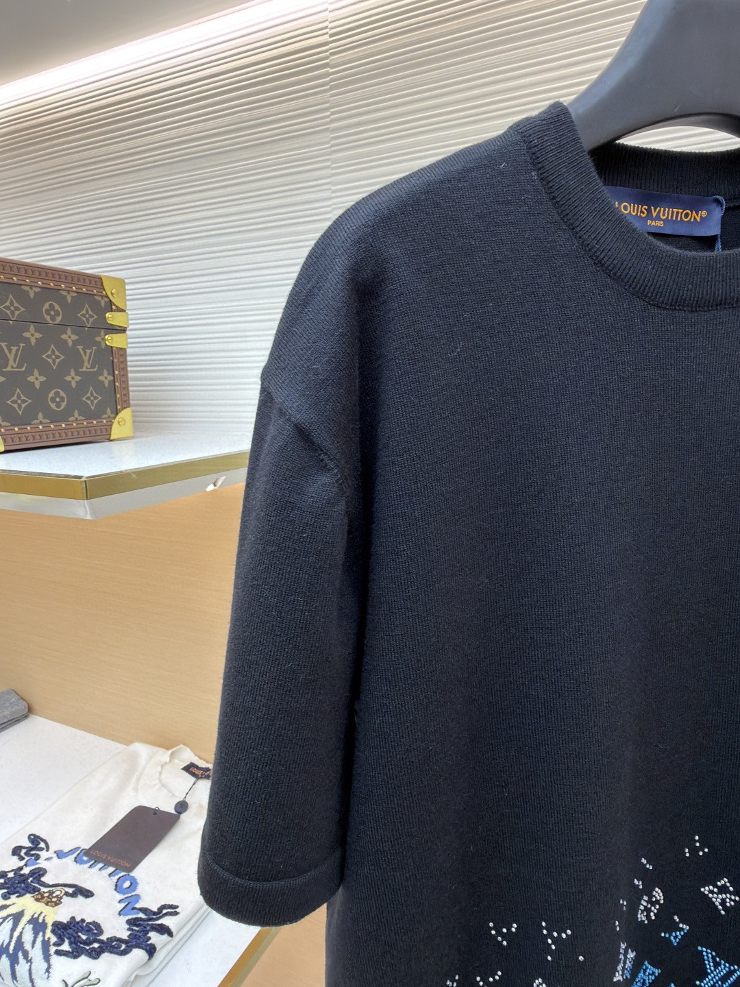 LOUIS VUITTON 路易威登 LV 彩色烫钻毛织 夏季 T恤 男女同款 短袖 白色 黑色 A5 