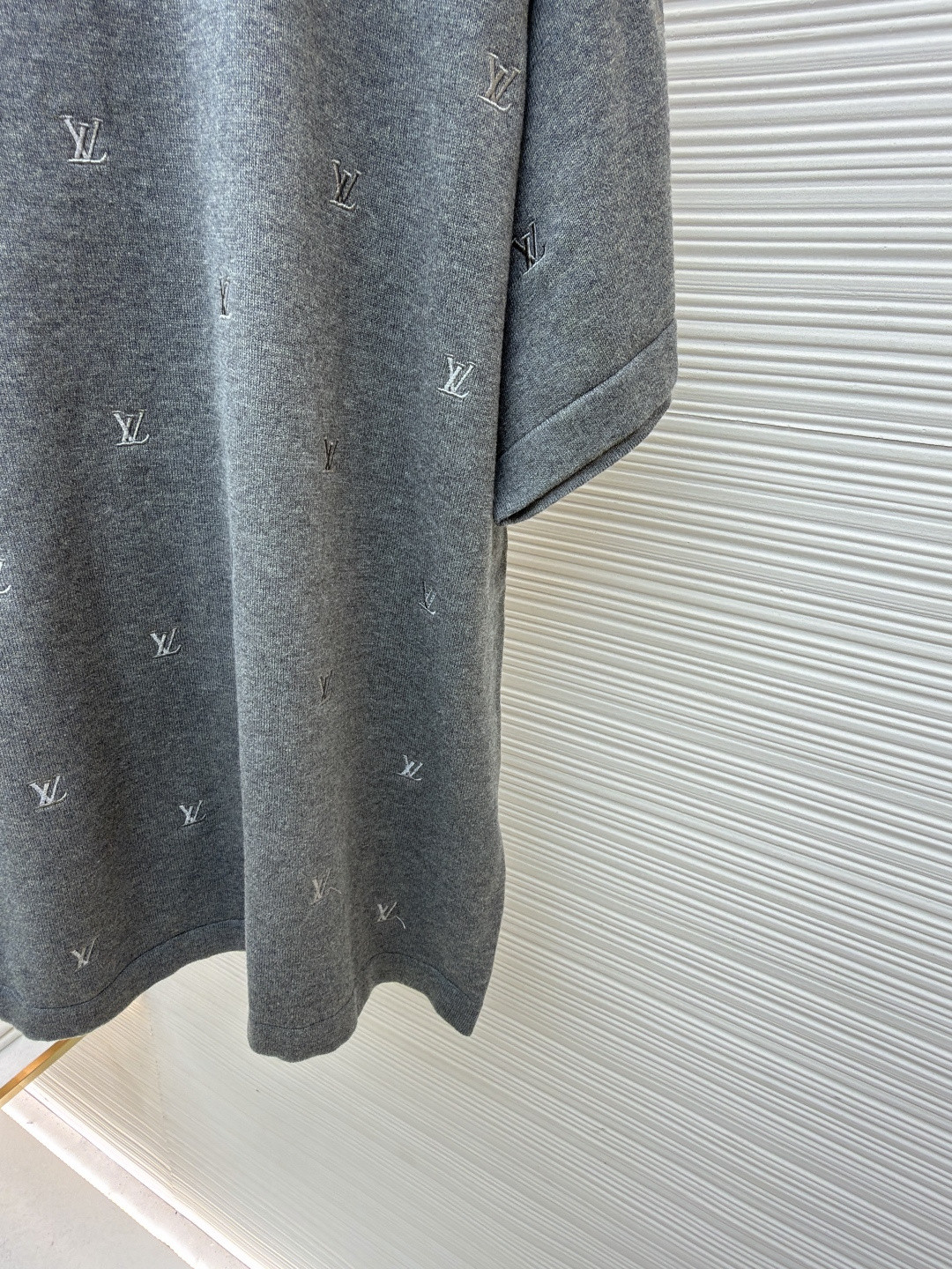 LOUIS VUITTON 路易威登 LV 小灰字刺绣毛织短袖 夏季 T恤 灰色 A7 1AJDXH