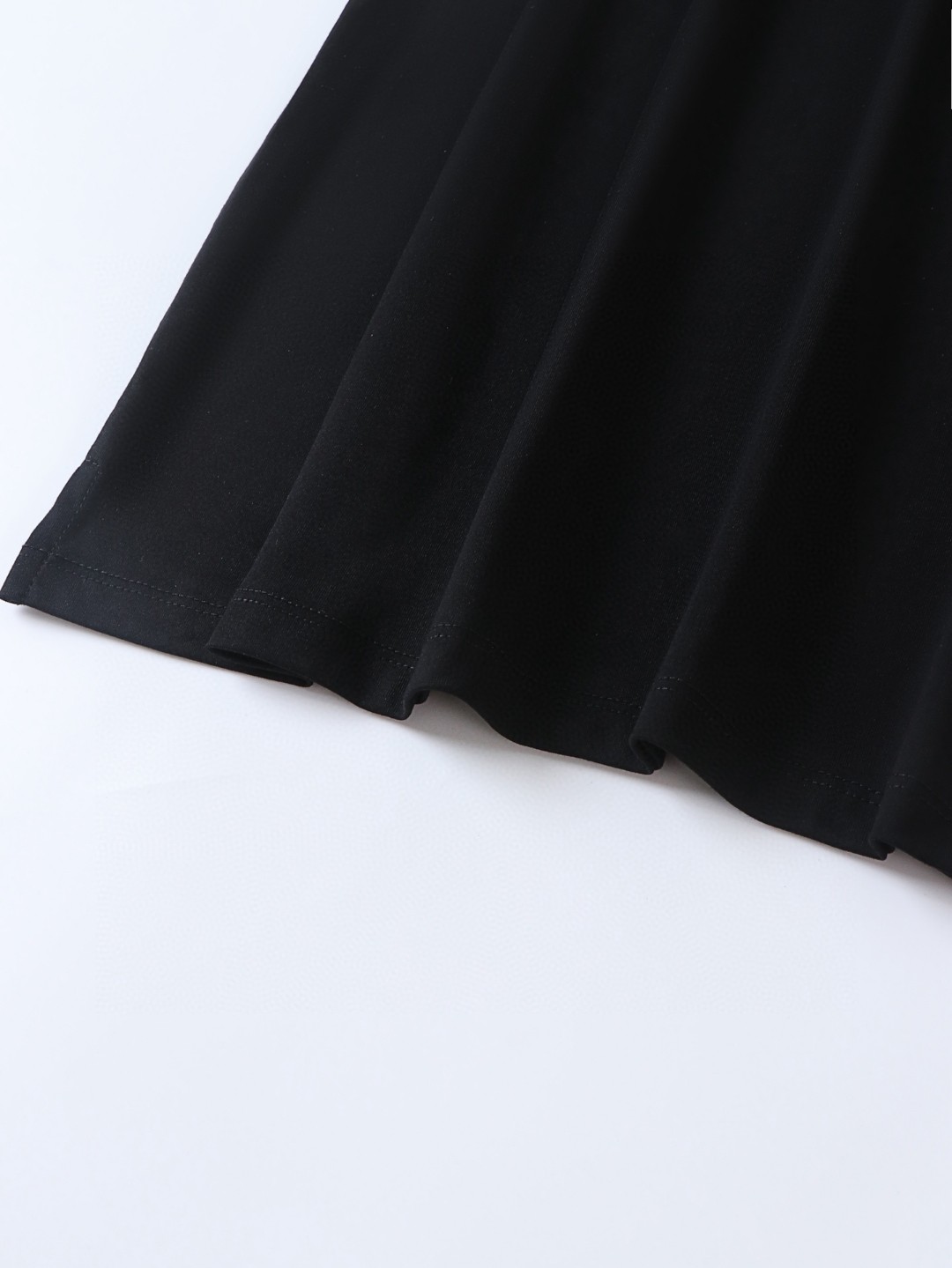 PRADA 普拉达 烫画压花logo圆领短袖 T恤 白色 黑色 A0 UJN782-S22110AV-F0009