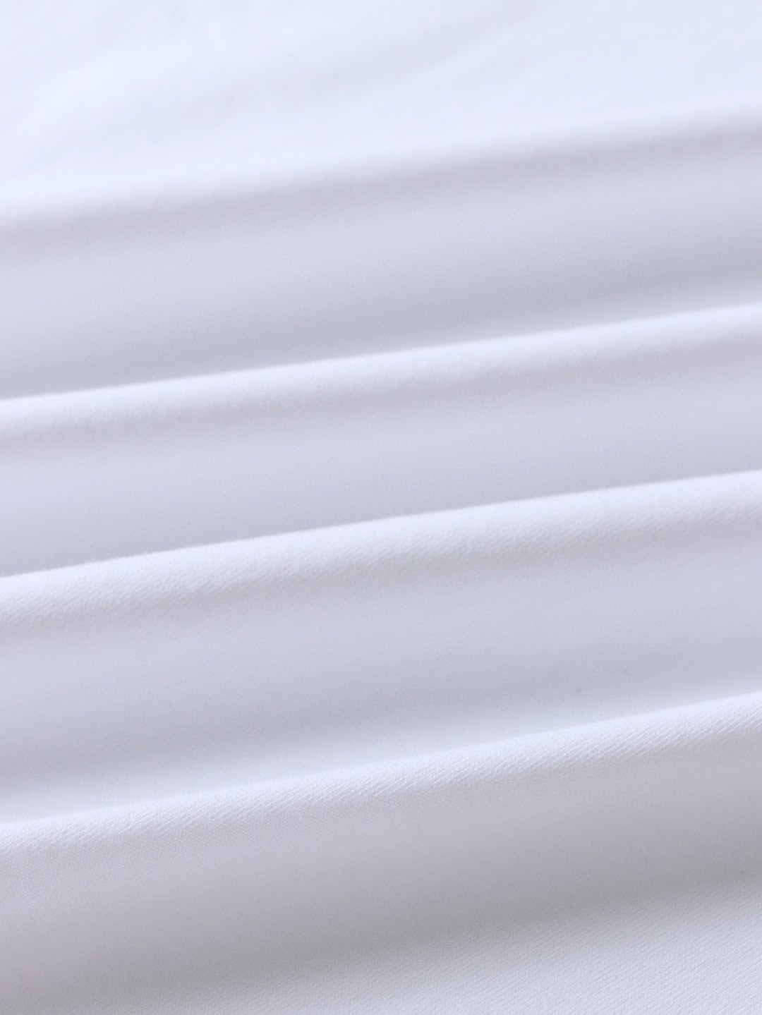 PRADA 普拉达 烫画压花logo圆领短袖 T恤 白色 黑色 A0 UJN782-S22110AV-F0009